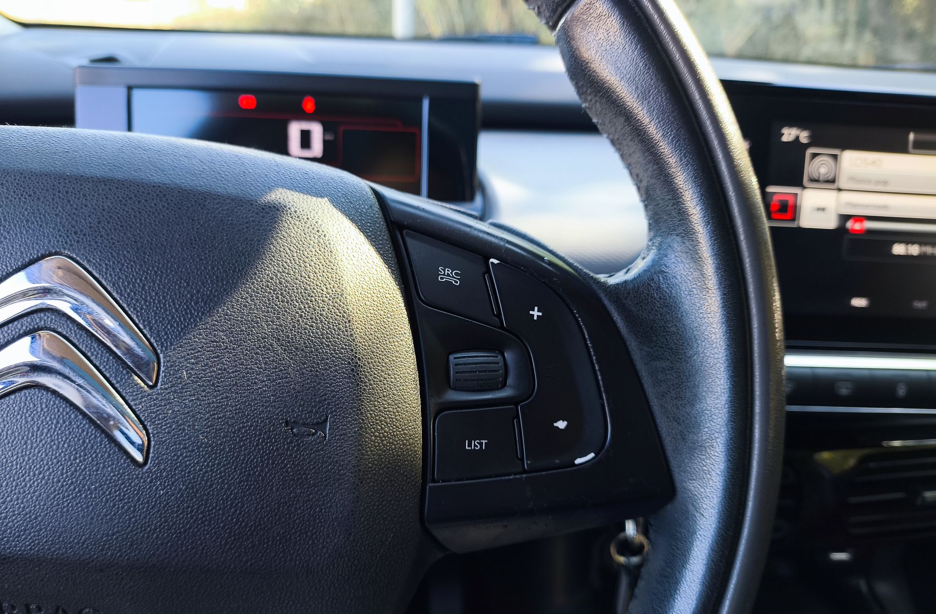 Citroën C4 Cactus PureTech 110 Rip Curl - foto 26