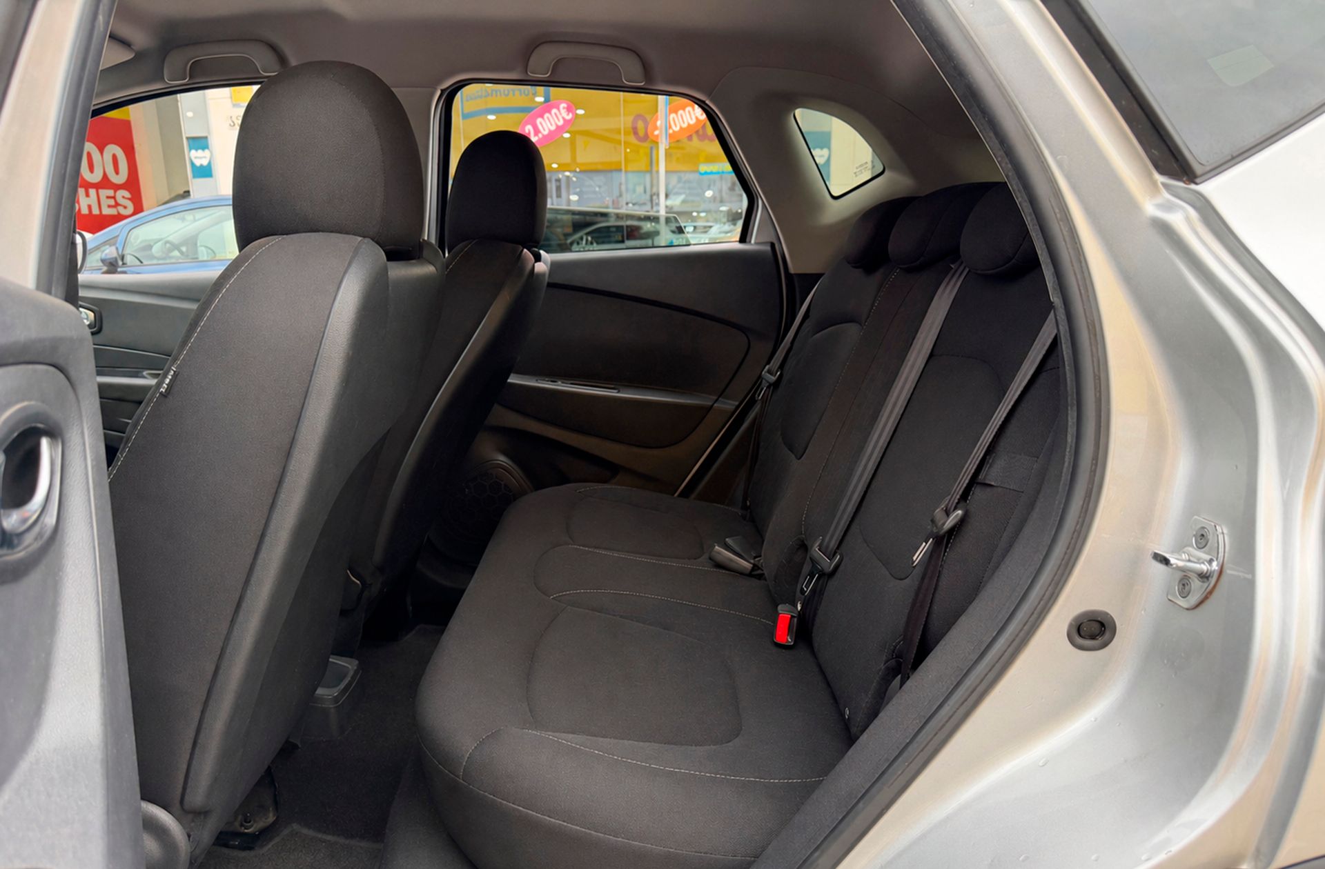 Renault Captur Limited Energy TCe - foto 11