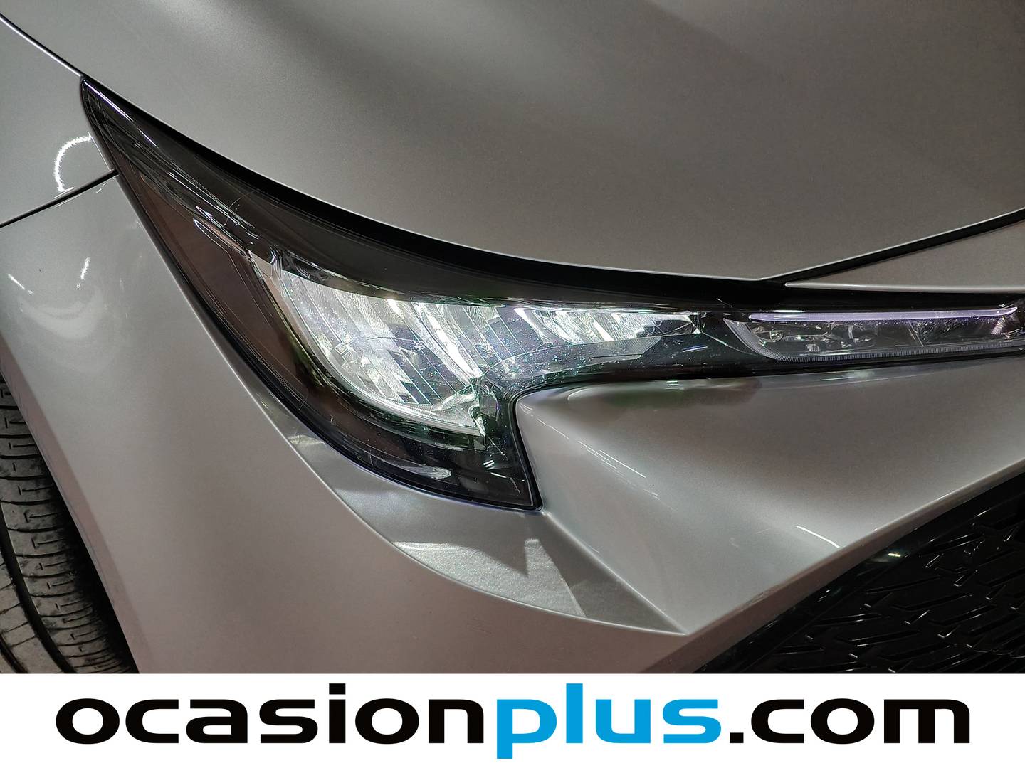 Extras del Toyota Corolla Toyota Corolla 140H Active Plus Touring Sport (140 CV)