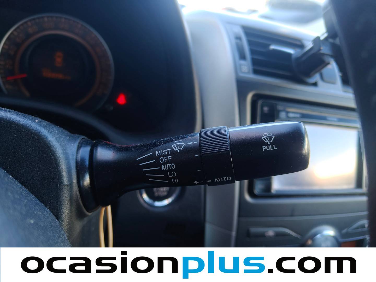 Extras del Toyota Corolla Sedán Toyota Corolla 1.6 VVT-I Sedan Sol (124 CV)