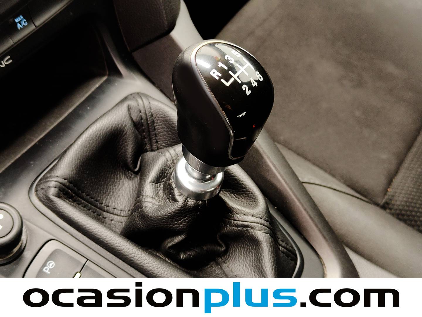 Ford Focus Ford Focus 1.0 Ecoboost S&S Titanium (125 CV) de segunda mano