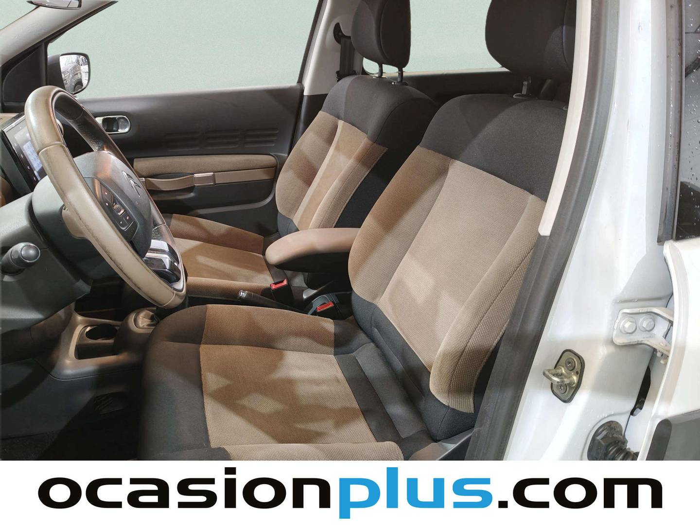 Foto asientos delanteros Citroën C4 Cactus Citroen C4 Cactus BlueHDi 100 Feel Edition 73 kW (100 CV)