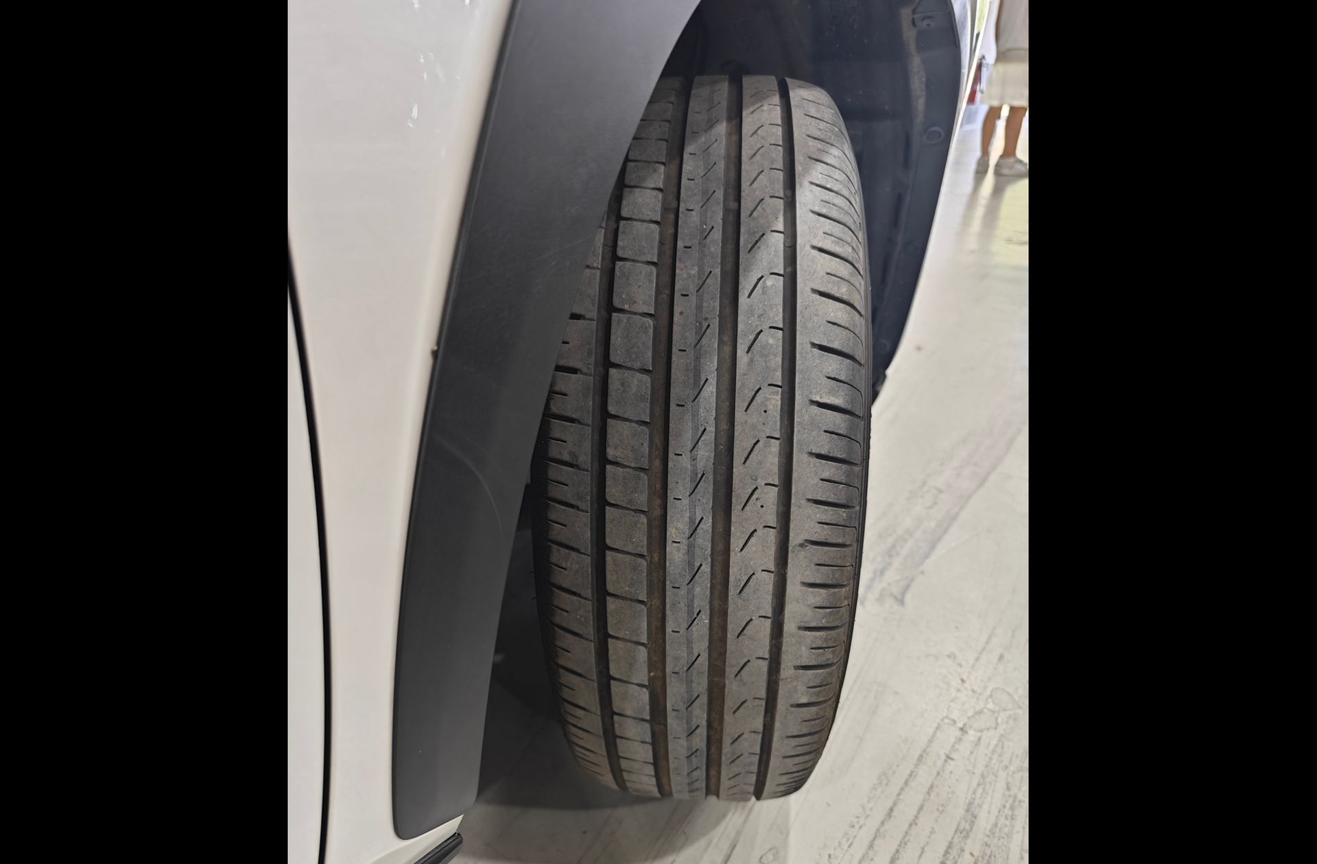 Lexus NX 300h Business 2WD - foto 35