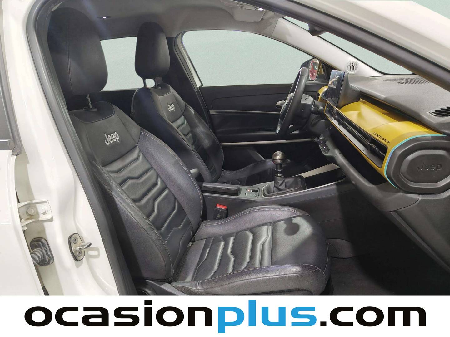 Foto Jeep Avenger Jeep Avenger 1.2 G Summit (100 CV)