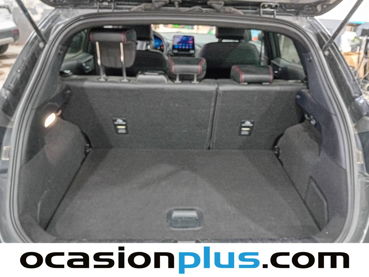 Foto Ford Puma Ford Puma 1.0 EcoBoost MHEV ST-Line X Auto (125 CV)