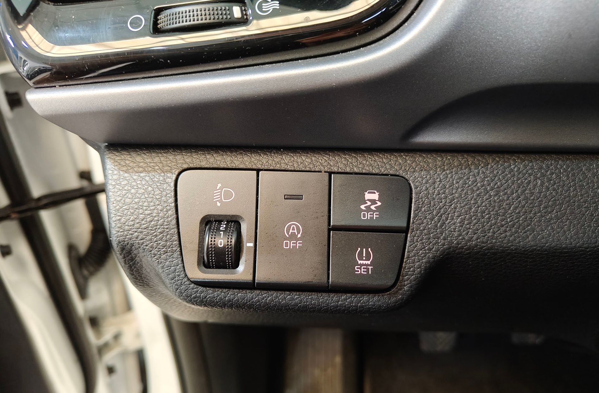 Kia Stonic 1.0 T-GDi MHEV Drive - foto 11