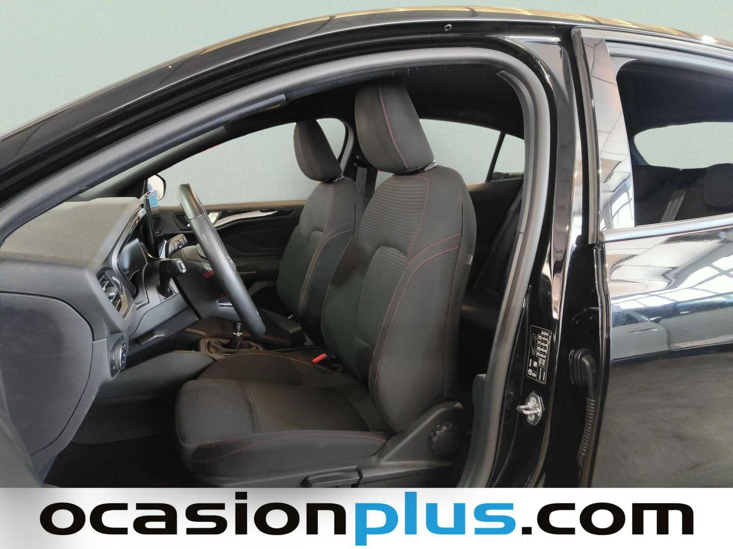 Foto asientos delanteros Ford Focus Ford Focus 1.0 Ecoboost MHEV ST-Line (125 CV)