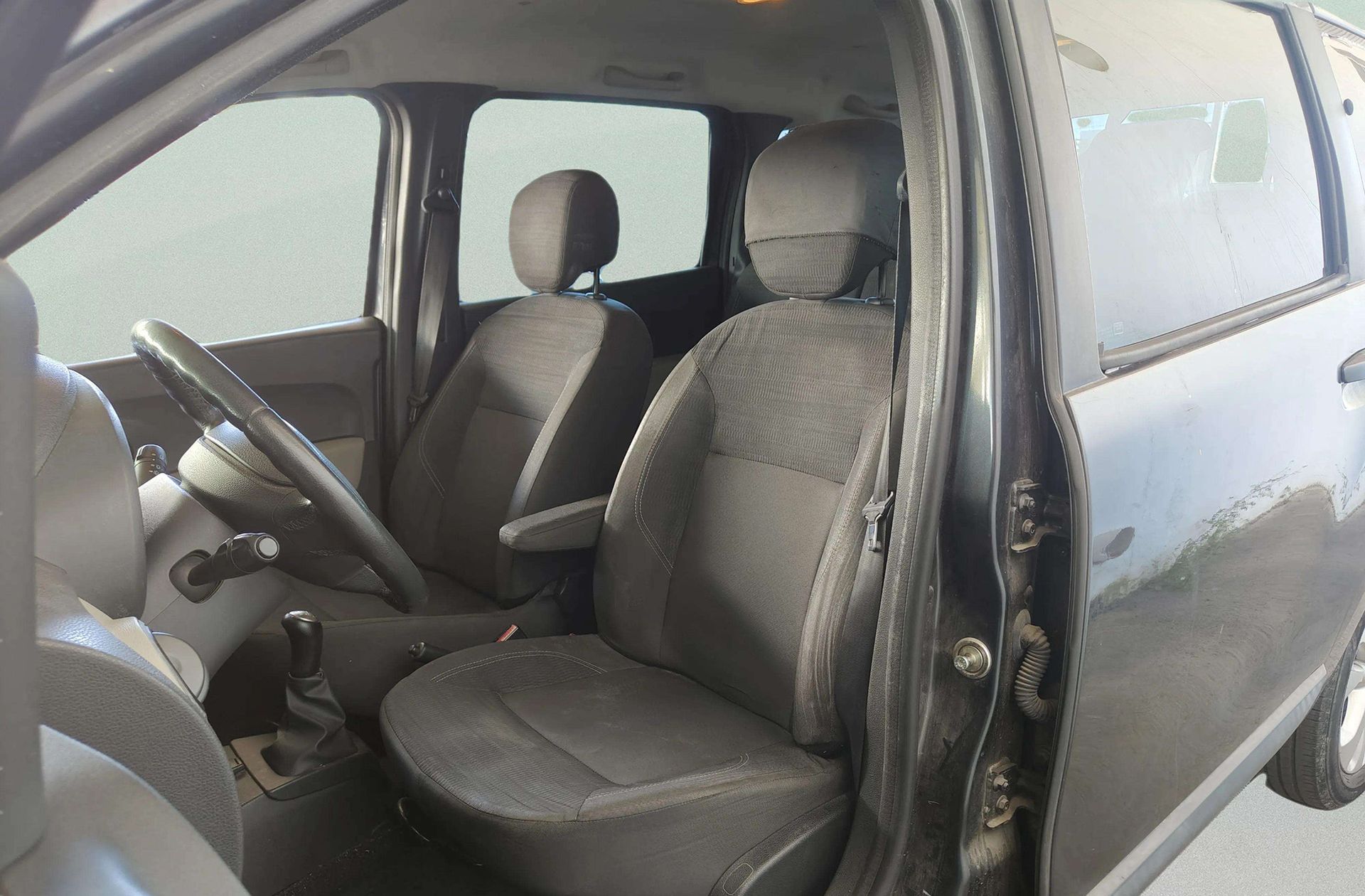 Dacia Lodgy Laureate TCe 7 plazas - foto 9