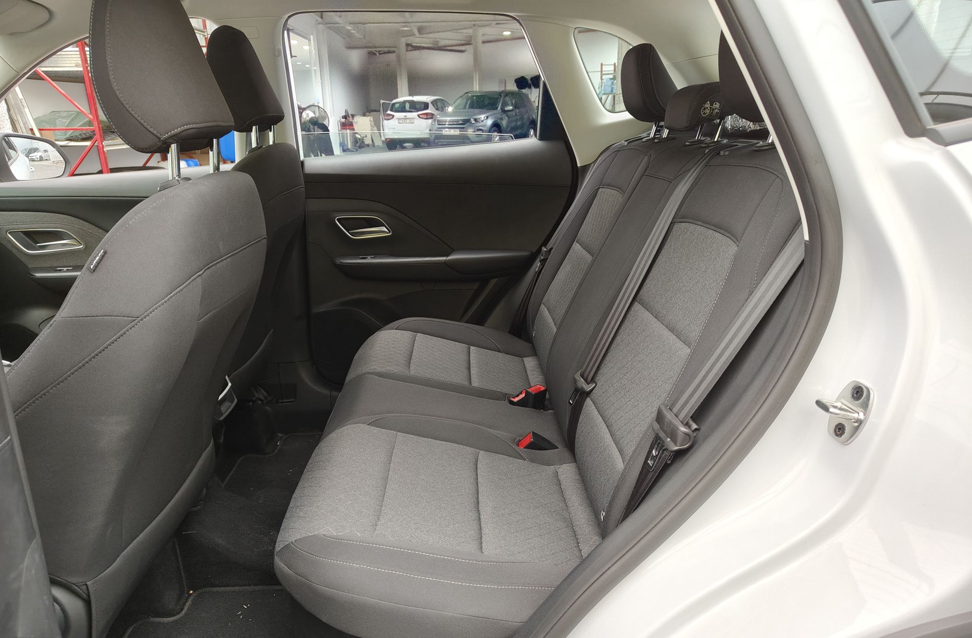 MG ZS 1.5 Hybrid+ Standard - foto 12