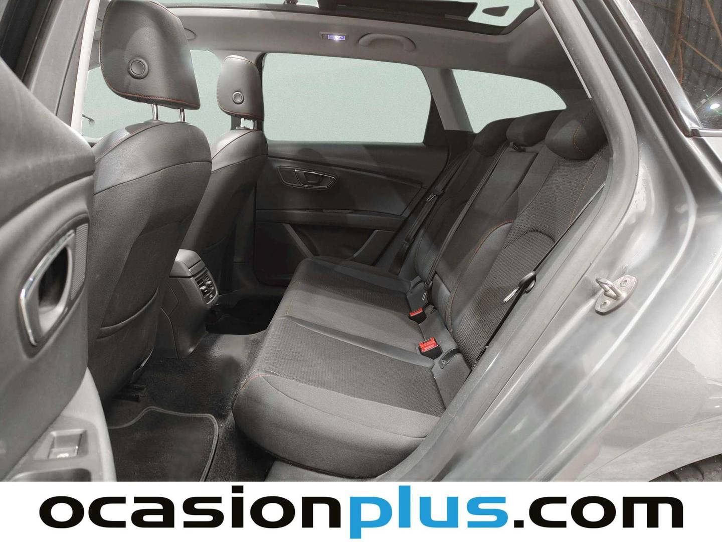Foto asientos traseros Seat León Seat León ST 2.0 TDI S&S FR (150 CV)