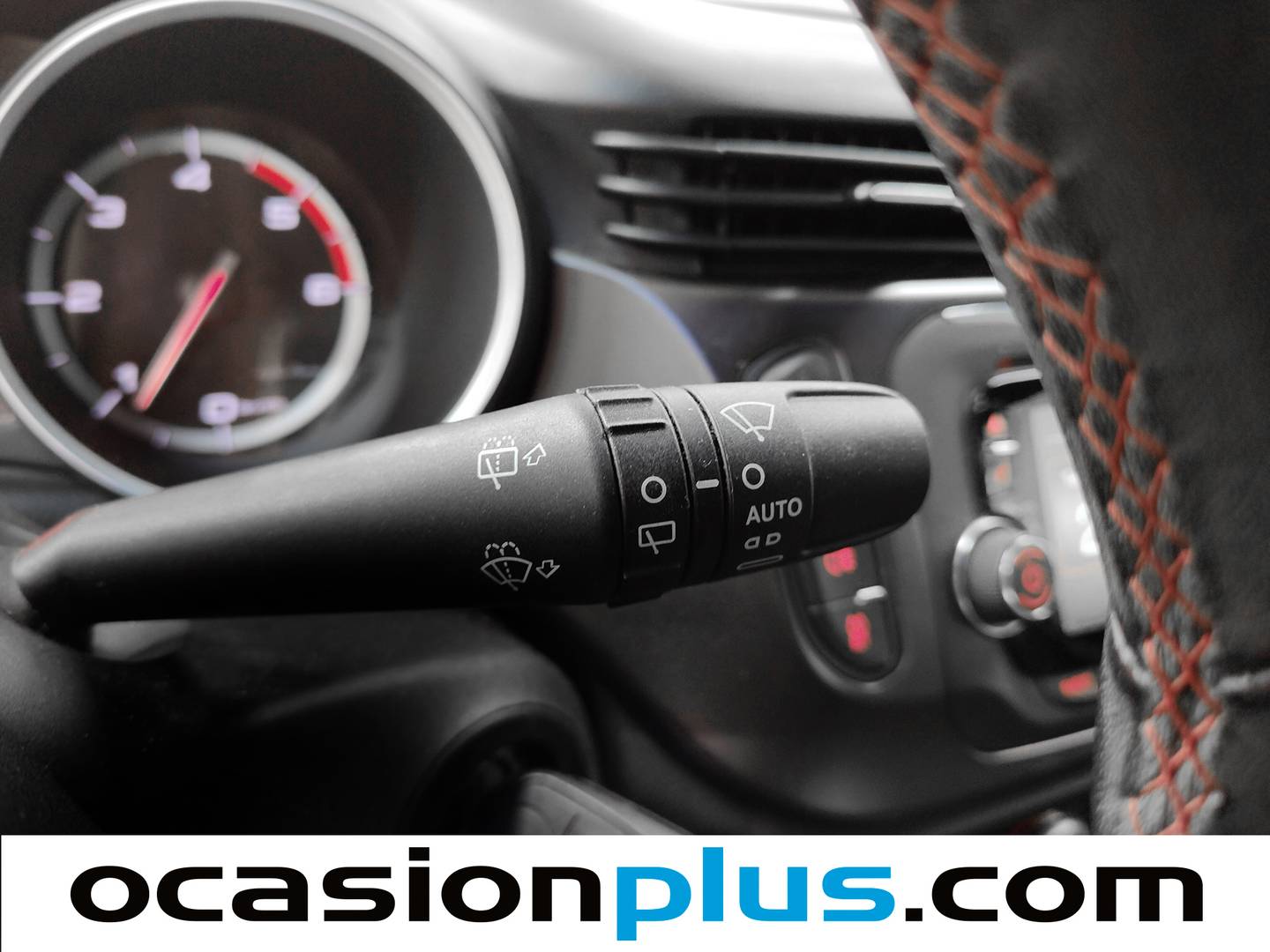 Accesorios del Alfa Romeo Giulietta Alfa Romeo Giulietta 1.6 JTDm Distinctive (105 CV)
