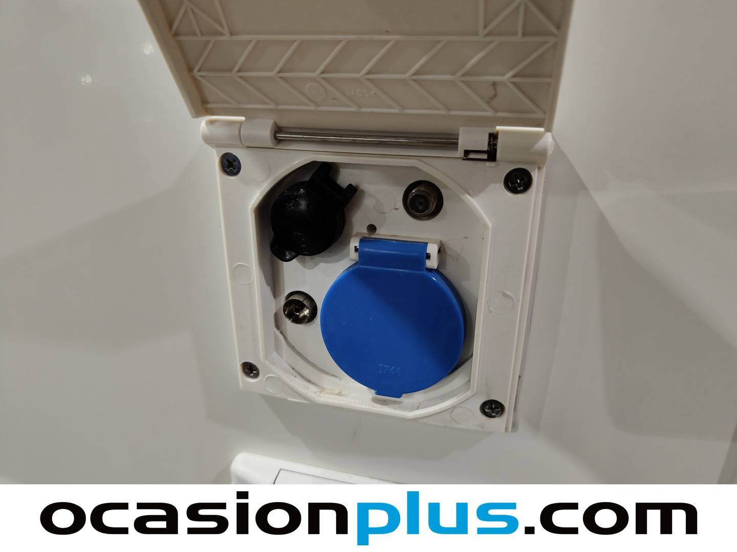 Foto Benimar Benivan Benimar Benivan Tessoro 481 (170 cv)