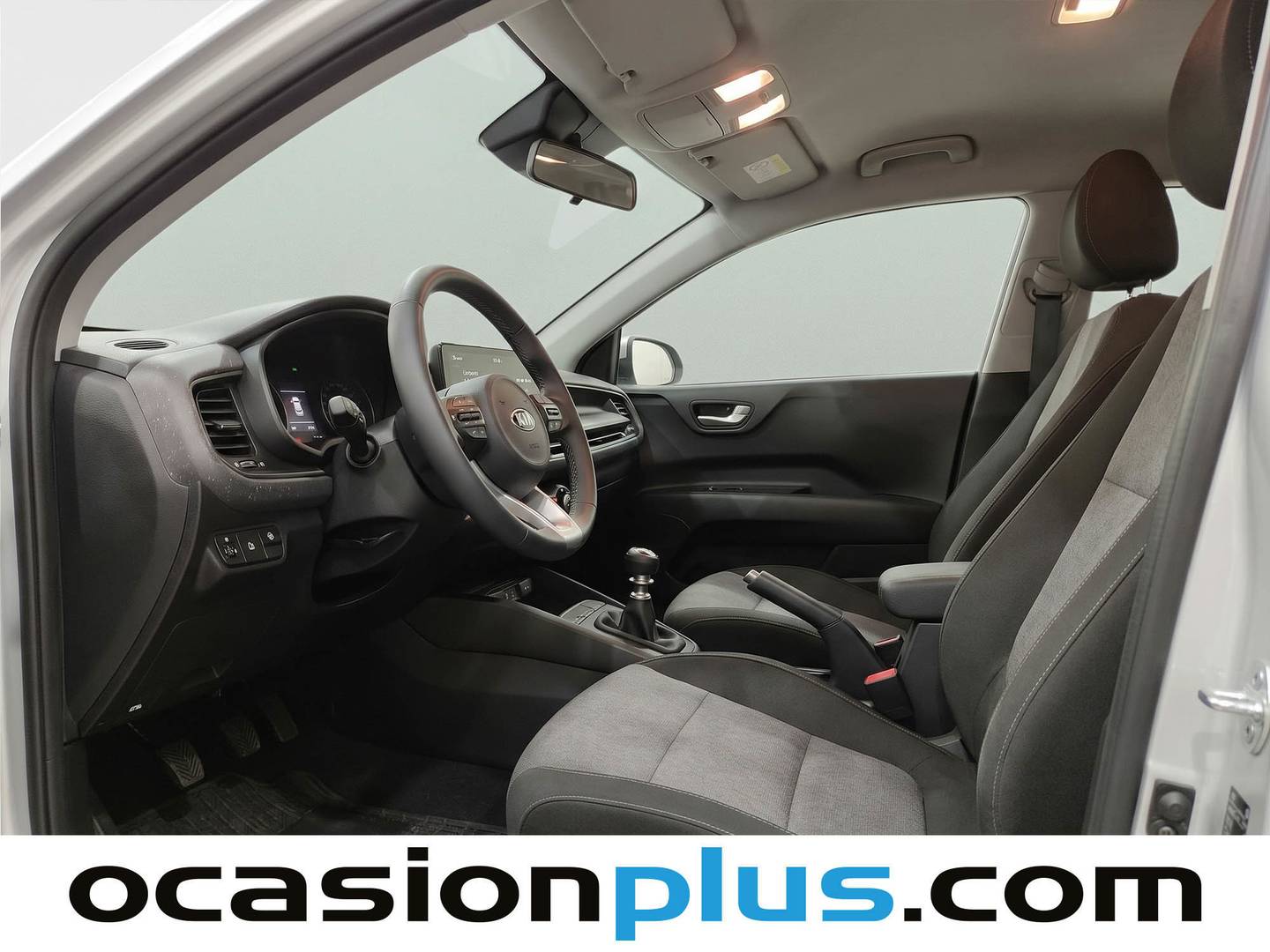 Foto asientos delanteros KIA Stonic KIA Stonic 1.0 T-GDi MHEV Concept (115 CV)