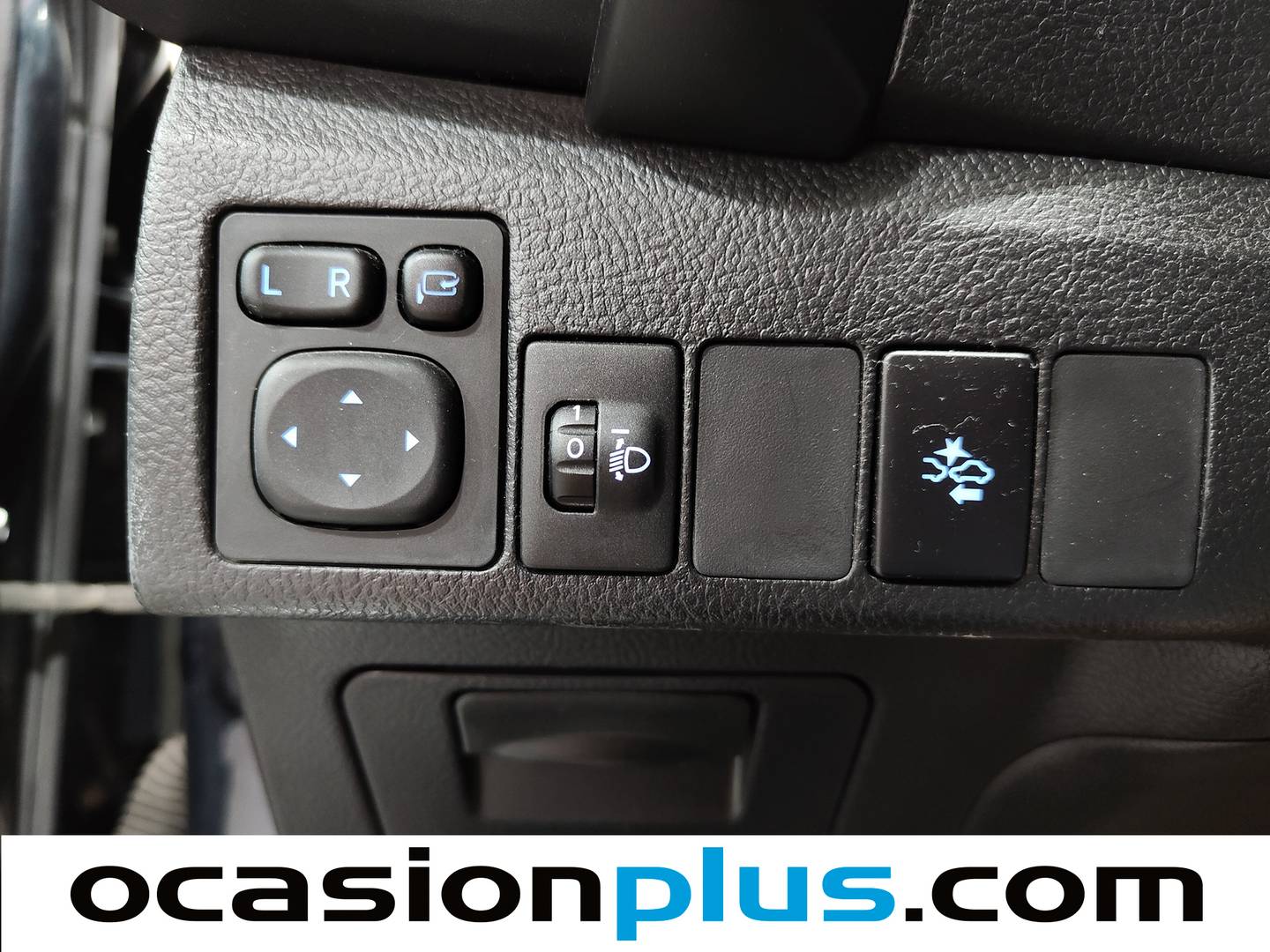 Toyota Auris Toyota Auris 140H Touring Sports Active (136 CV) seminuevo