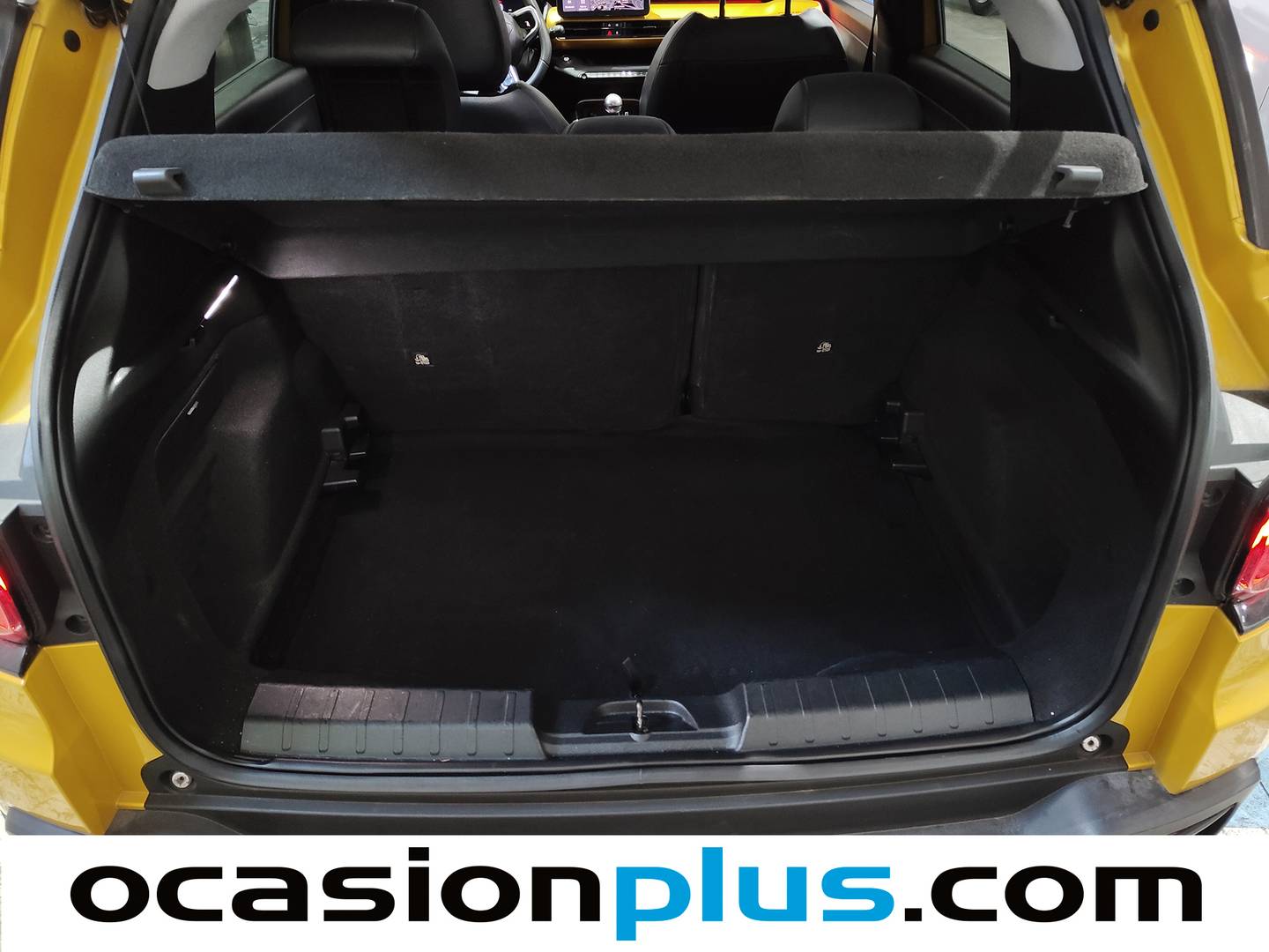 Foto Jeep Avenger Jeep Avenger 1.2 G Summit (100 CV)