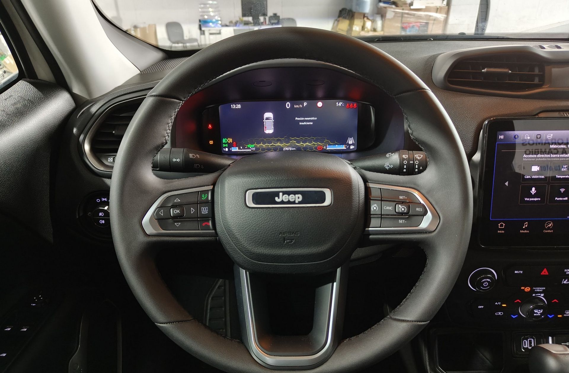 Jeep Renegade eHybrid 1.5 Limited ATX - foto 26