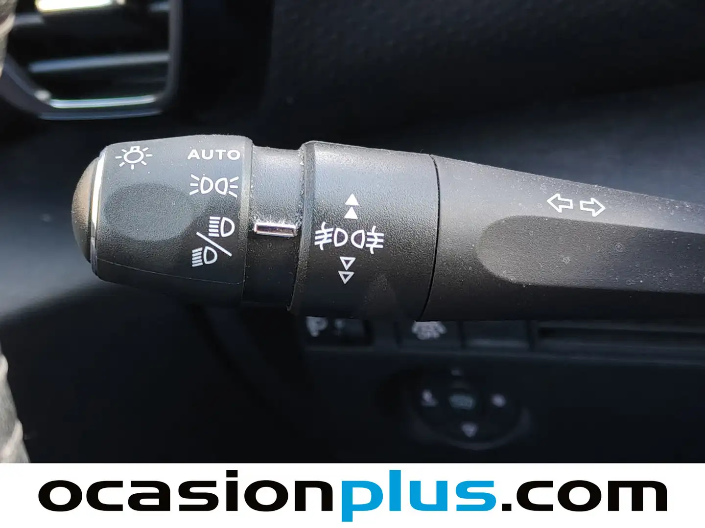 Foto Citroën C4 Citroen C4 BlueHDi 130 S&S Feel Pack EAT8 (130 CV)