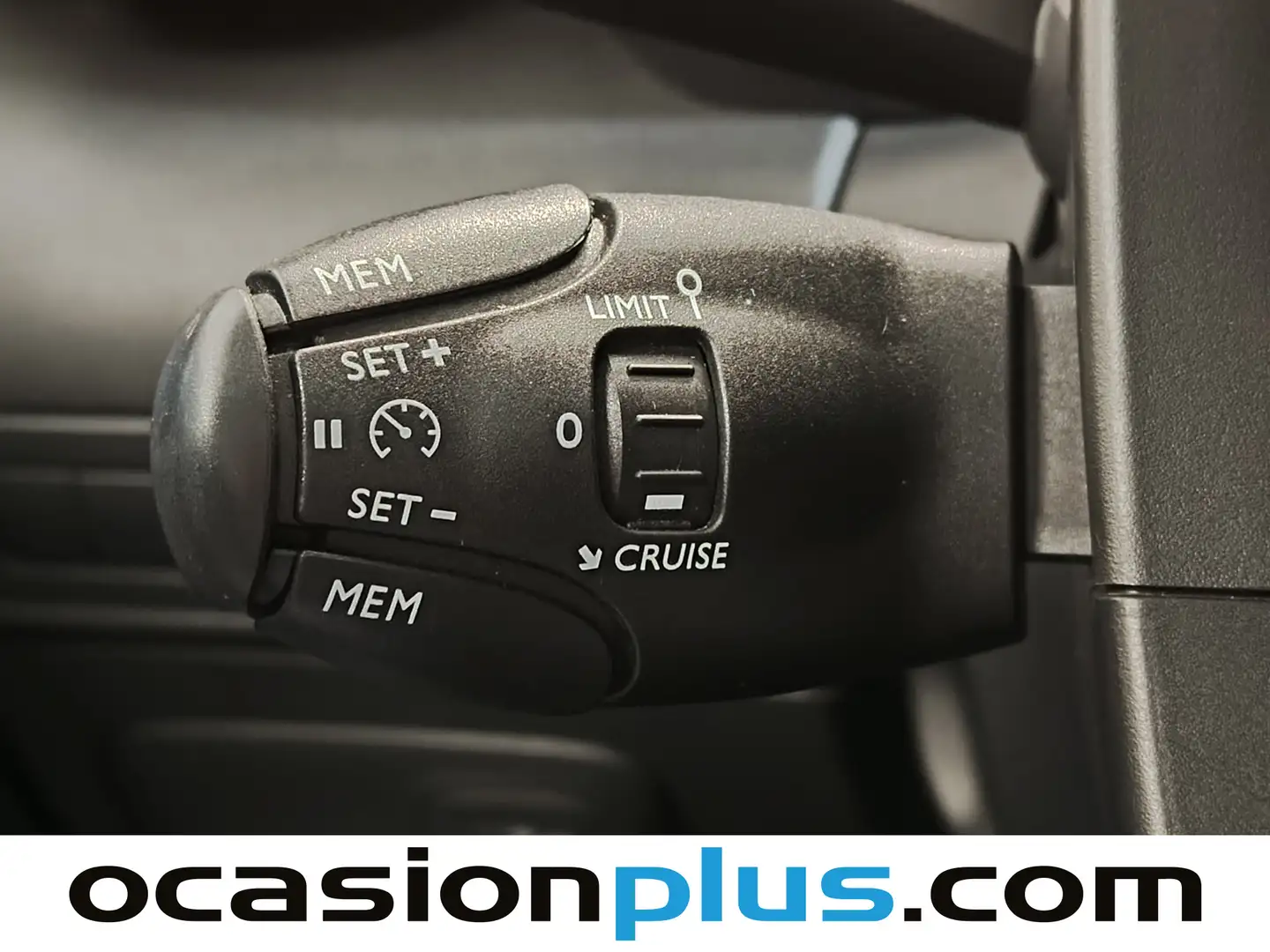 Foto Citroën C3 Aircross Citroen C3 Aircross PureTech 130 Shine Pack EAT6 (131 CV)