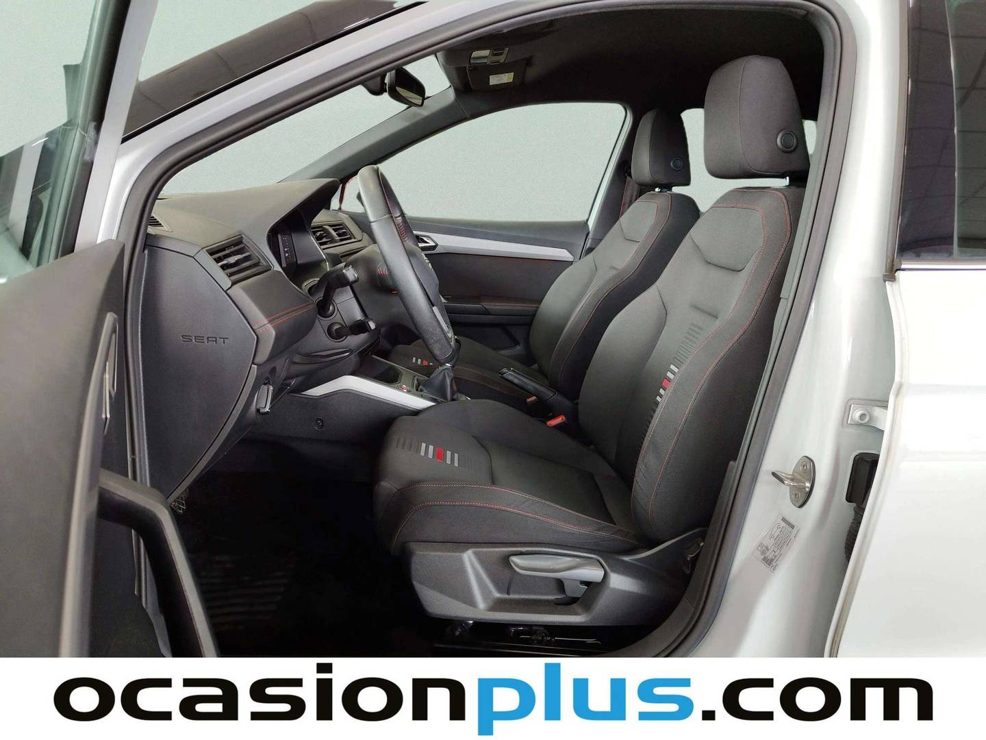 Foto asientos delanteros Seat Arona Seat Arona 1.0 TSI Ecomotive FR Edition (115 CV)