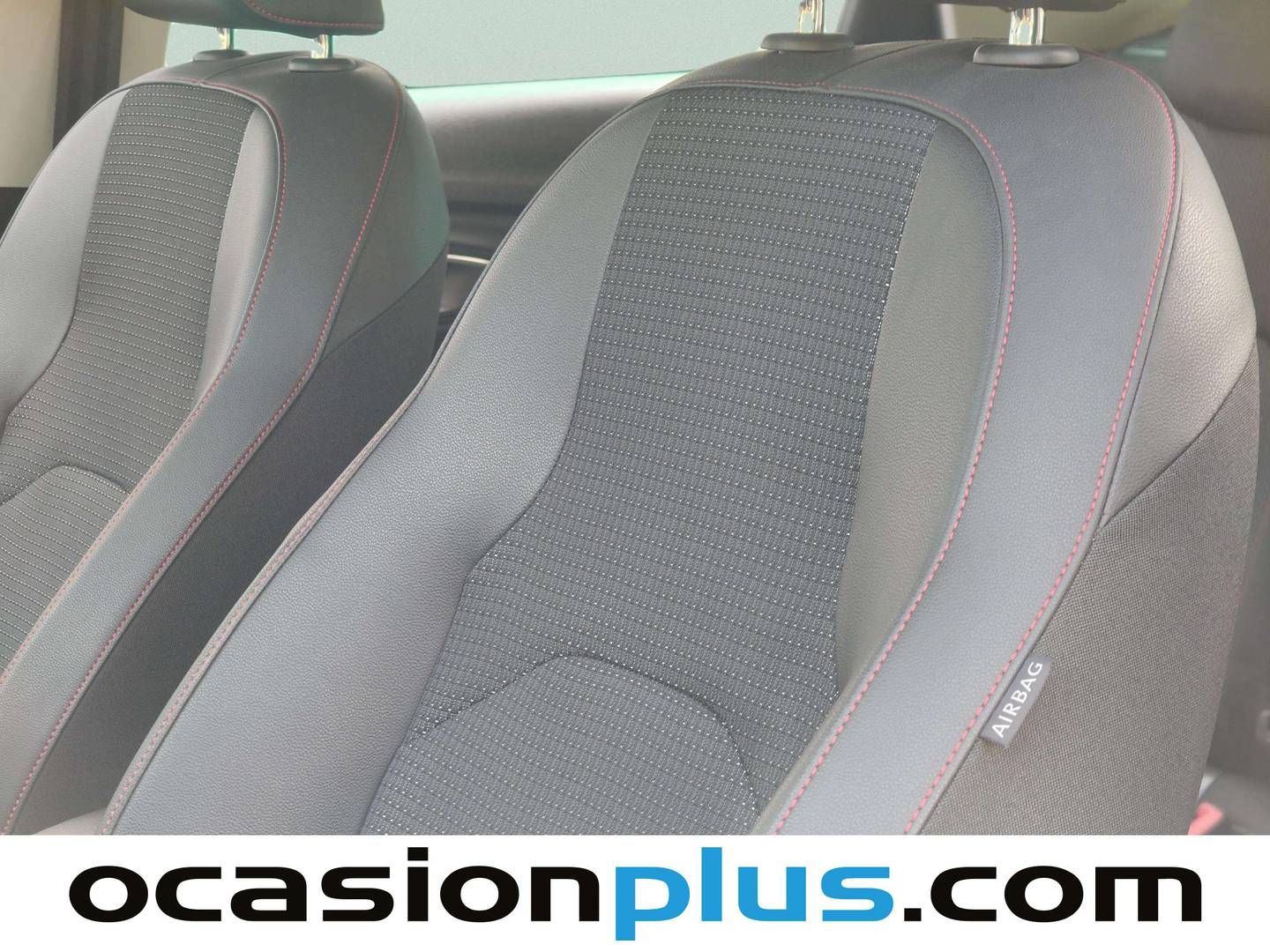 Extras y acabados del Seat León Seat León 2.0 TDI S&S FR (150 CV)