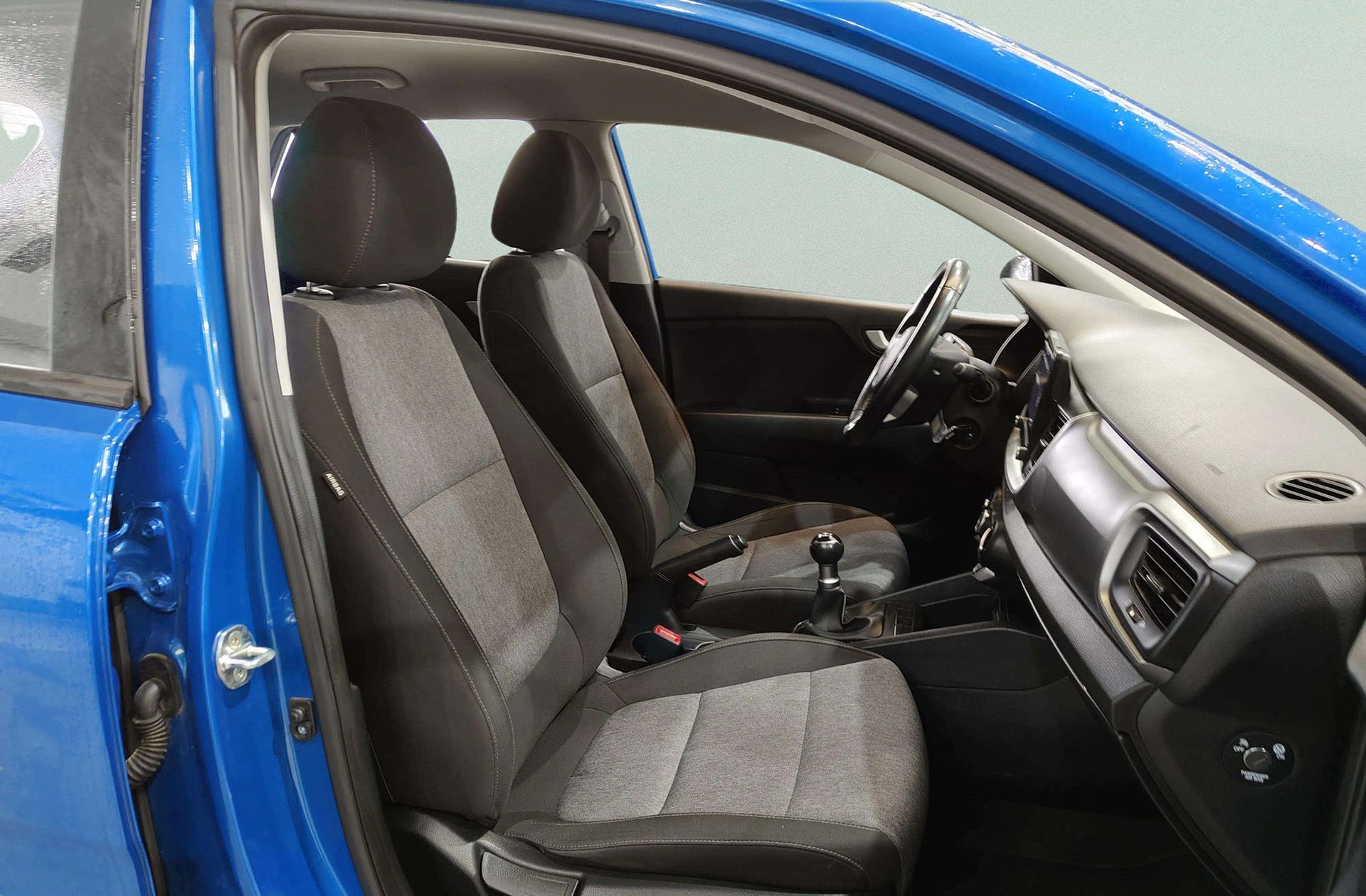 Kia Stonic 1.2 DPi Concept - foto 17