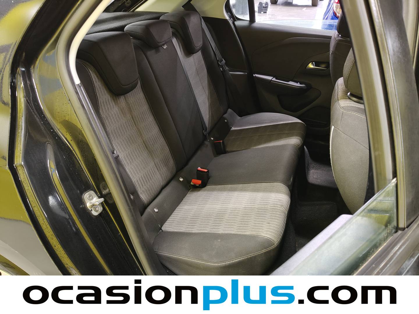 Foto asientos traseros Opel Corsa Opel Corsa 1.2 XEL S&S Edition (75 CV)