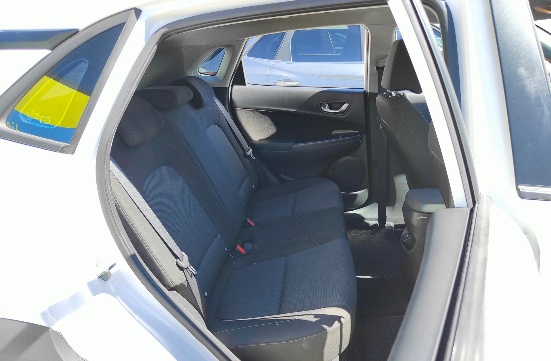 Hyundai Kona 1.6 GDI HEV Maxx DCT - foto 15