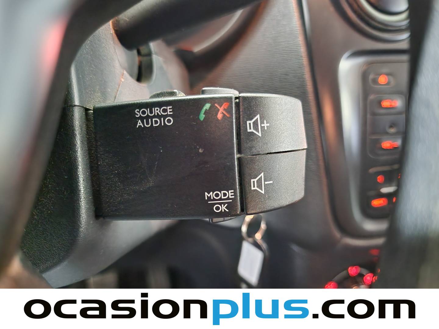 Equipamiento del Dacia Dokker Dacia Dokker Essential dCi (95 CV) 2 Plazas