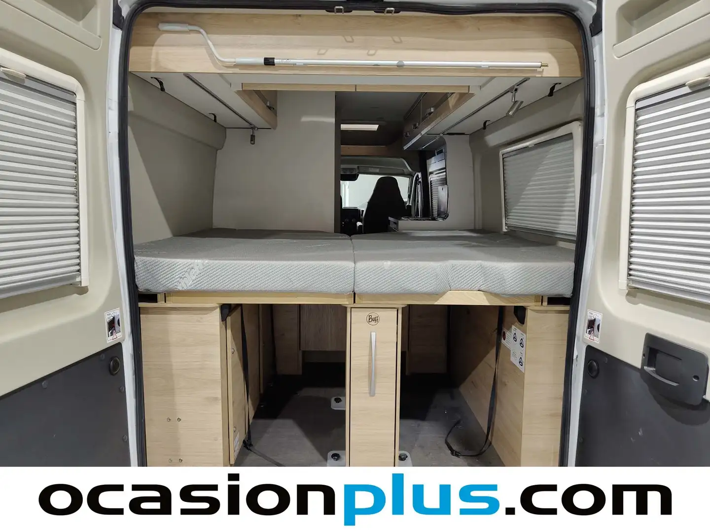 Foto Citroën Dethleffs Globetrail 640 DB 103KW (140 CV) Citroën Dethleffs Globetrail 640 DB 103KW (140 CV) 640 DB  Edition 90  (140 CV) ( 4 Plazas )