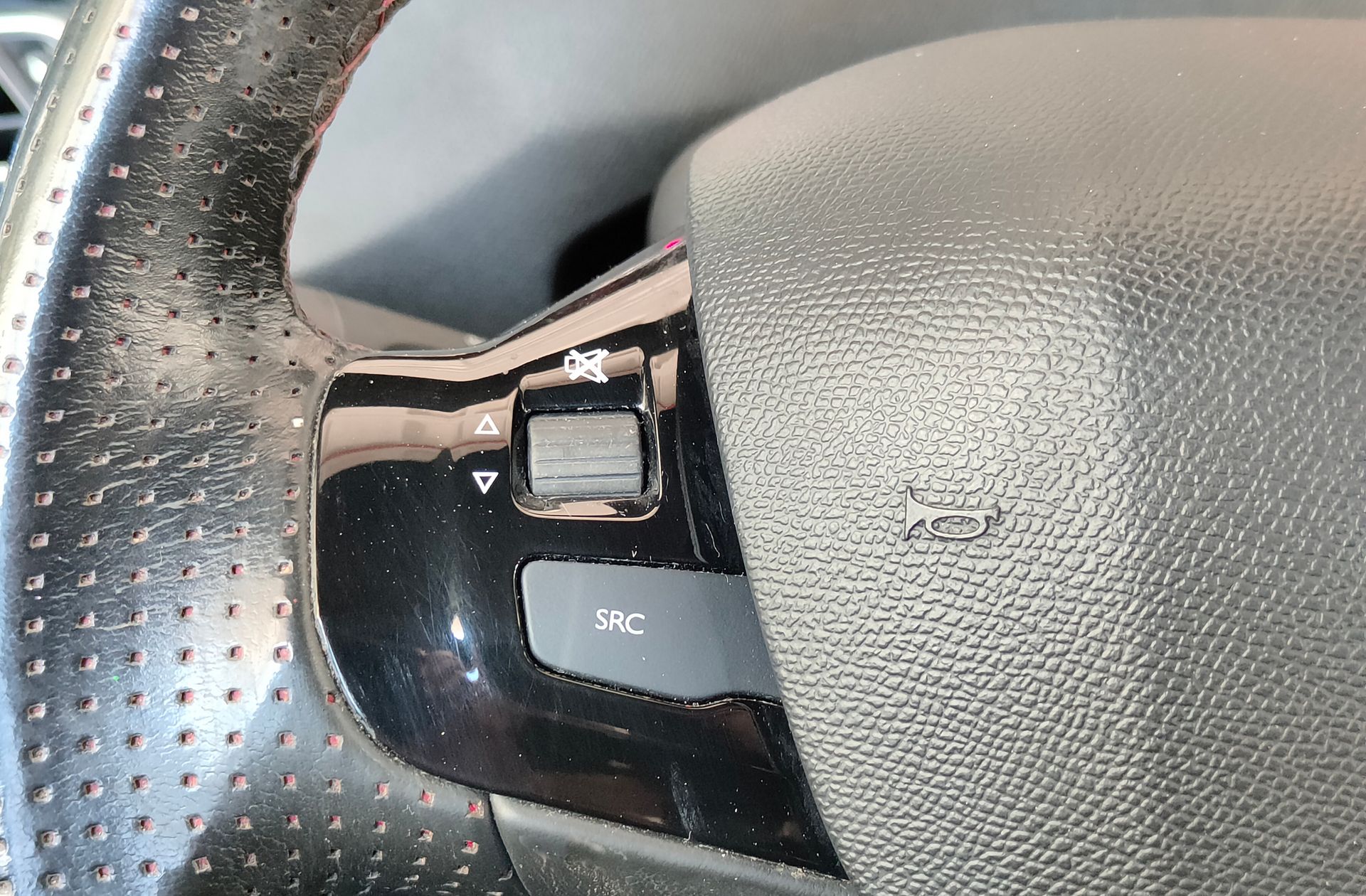 Peugeot 308 PureTech 130 GT Line - foto 28