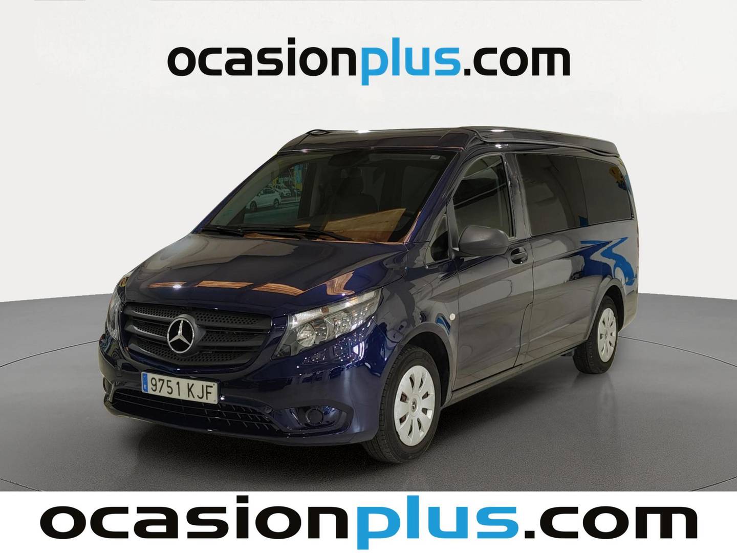 Foto delantera Mercedes Vito Mercedes Vito 114 CDI Tourer Pro Larga (136 CV) Semi-camperizada 5 plazas derecha