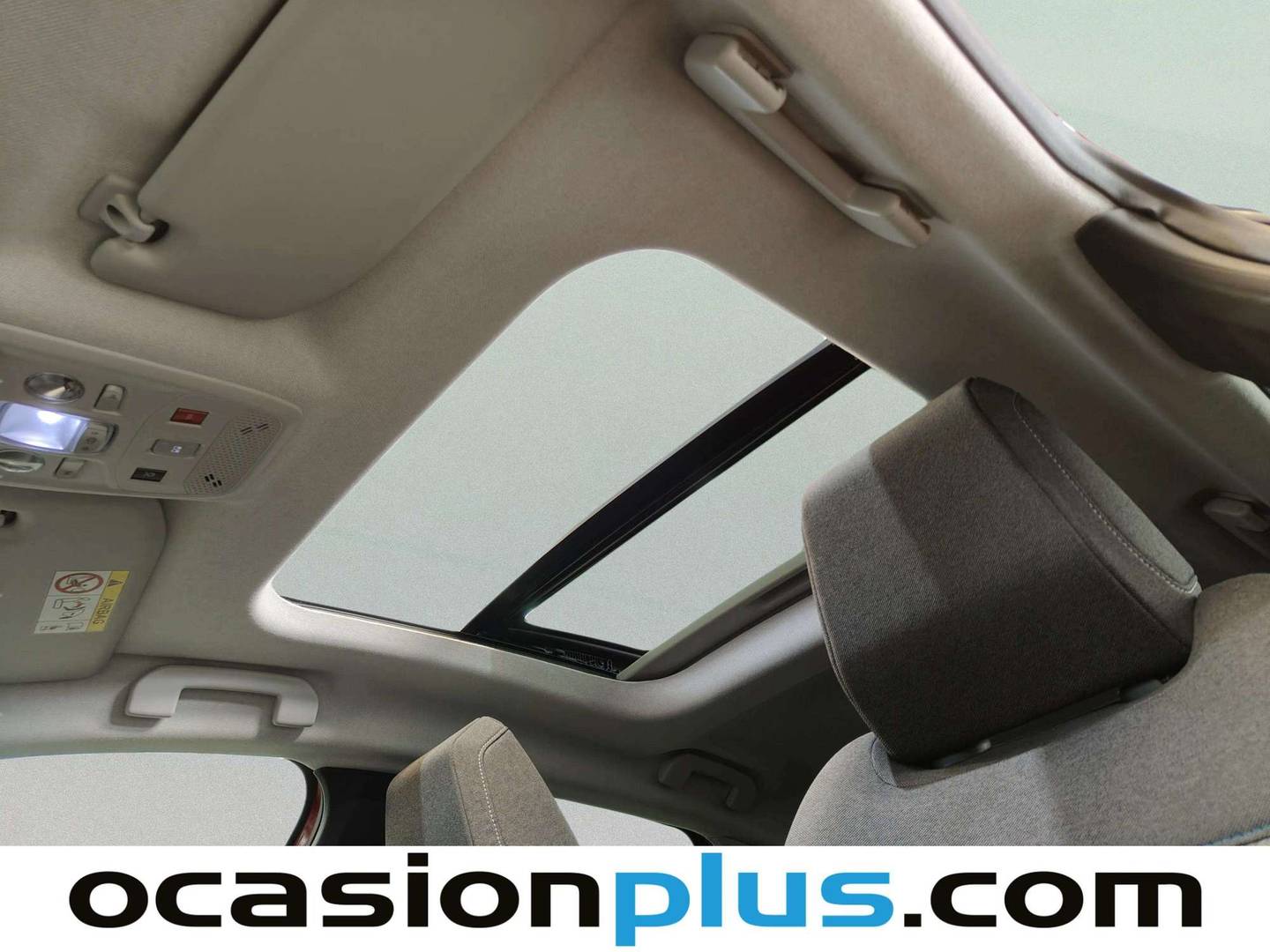 Equipamiento del Citroën C4 Citroën C4 Hybrid 136 e-DCS6 Max (136 CV)