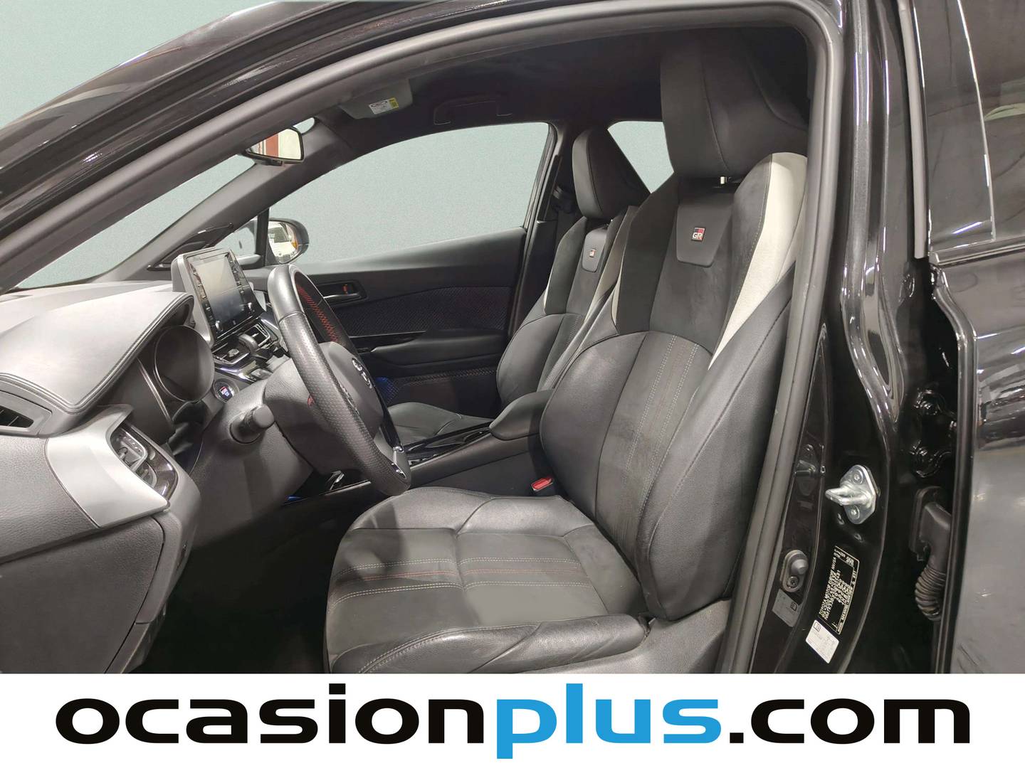 Foto asientos delanteros Toyota C-HR Toyota C-HR 180H GR Sport (184 CV)