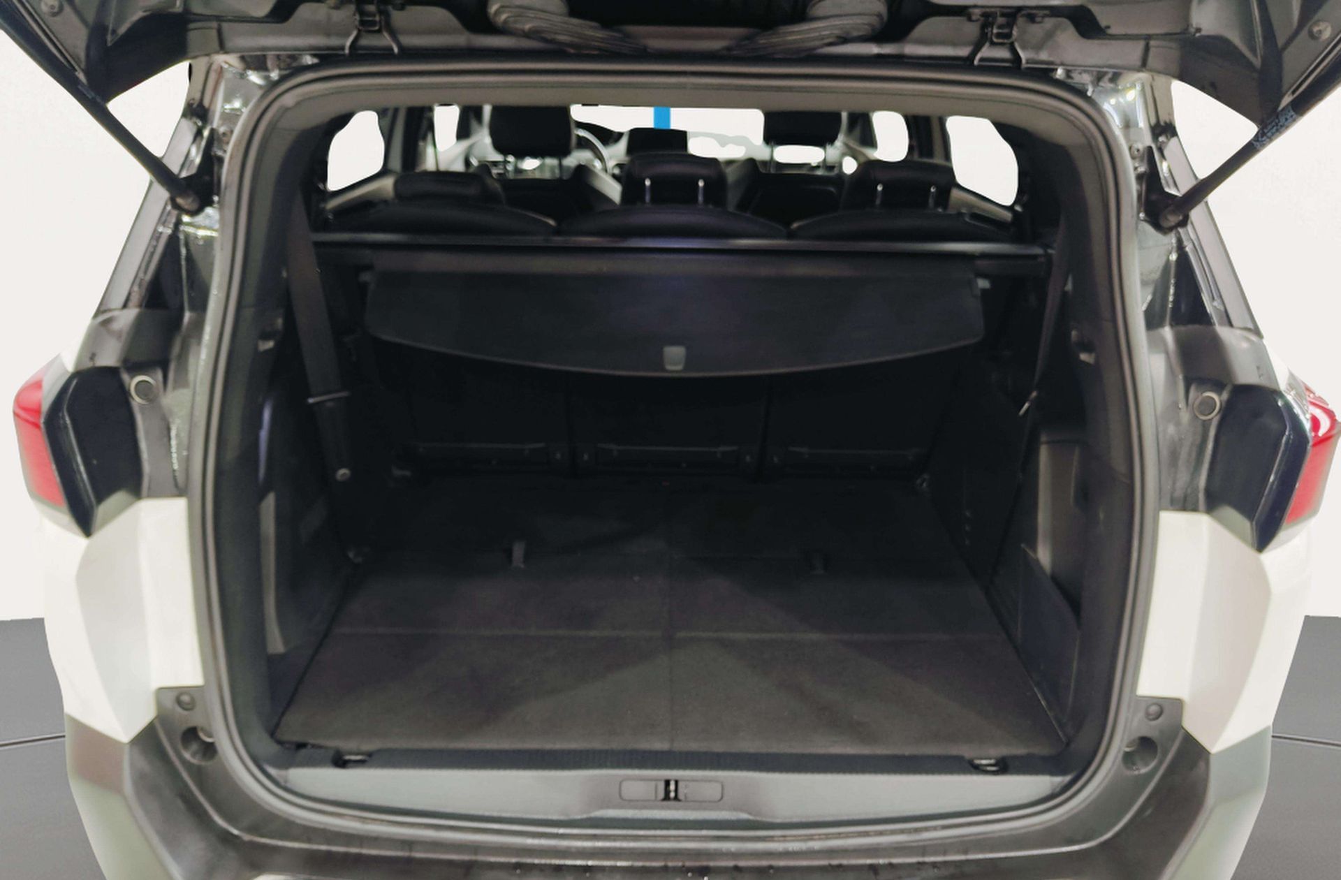 Peugeot 5008 BlueHDi 180 GT EAT8 7 plazas - foto 22