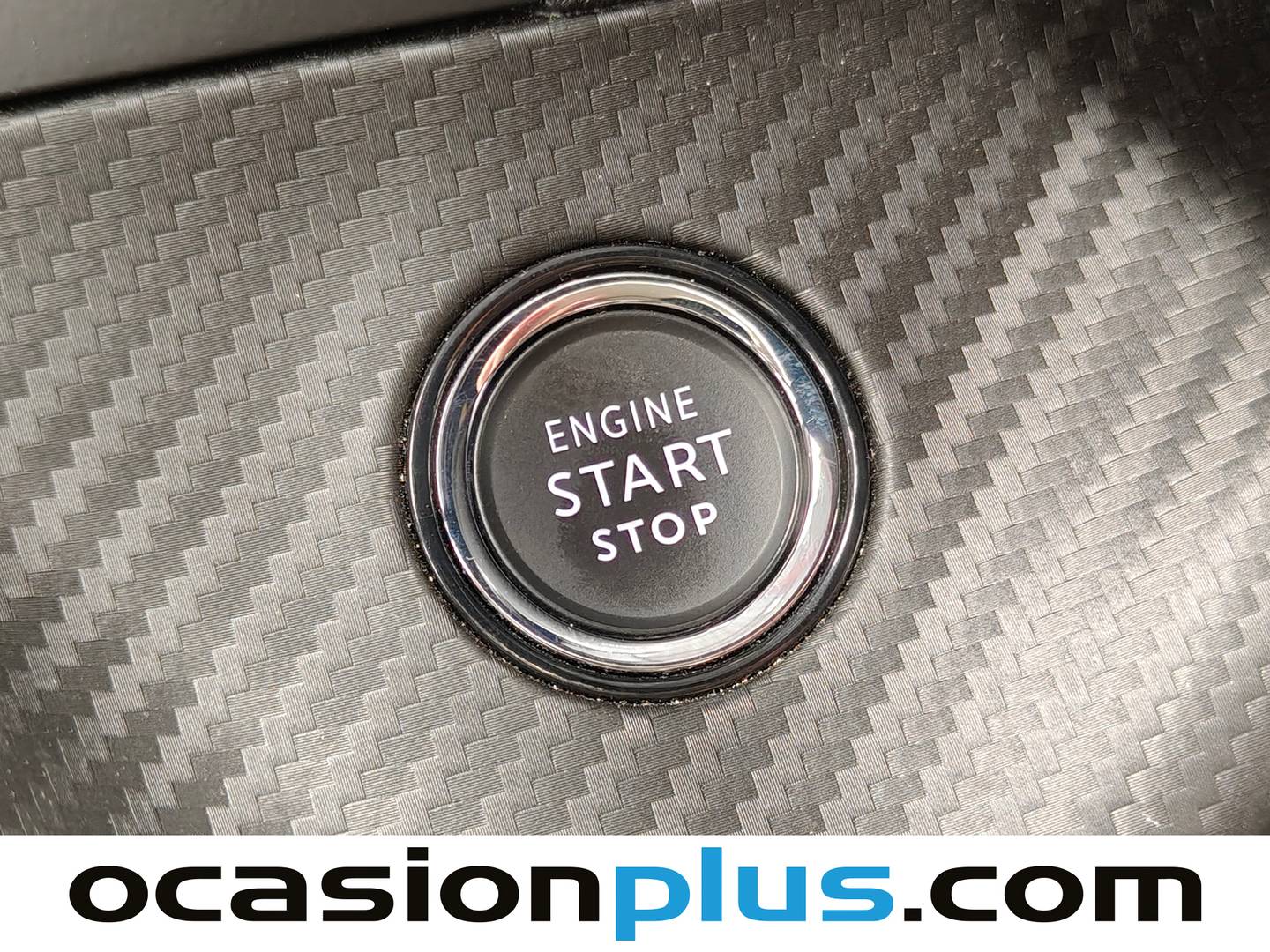 Peugeot 2008 Peugeot 2008 Allure Hybrid eDCS6 (145 CV) km 0