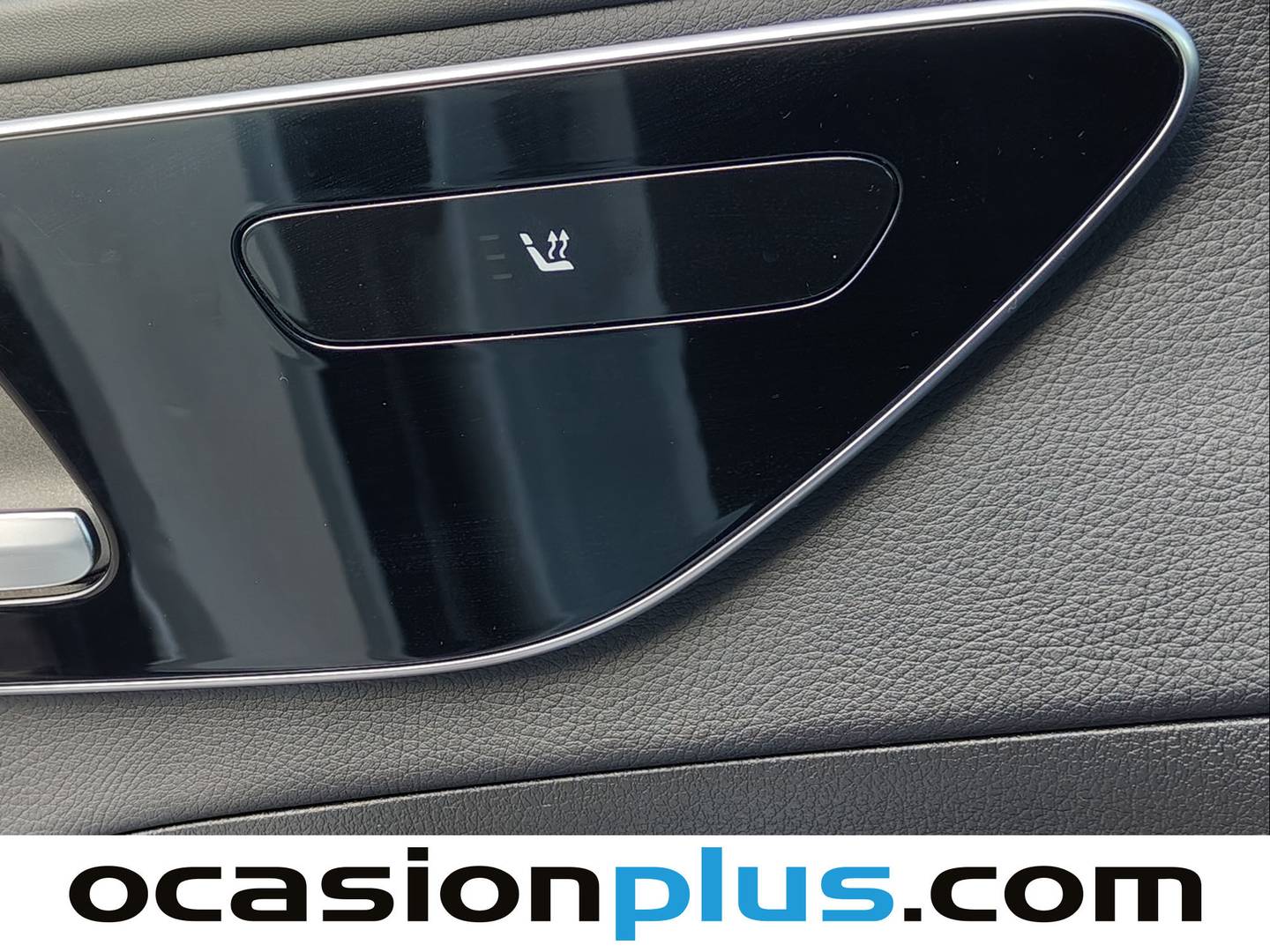 Equipamiento del Mercedes Clase C Mercedes-Benz Clase C 220 d (200 CV) Pack AMG