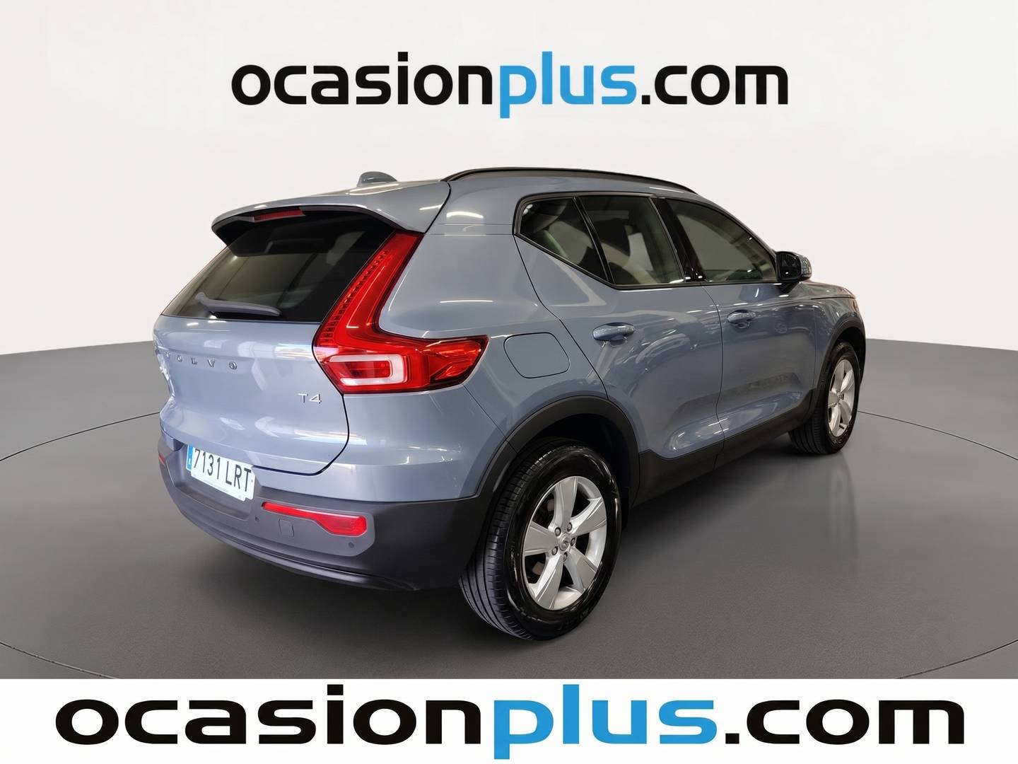 Foto trasera Volvo XC40 Volvo XC40 T2 Momentum Core (129 CV) derecha