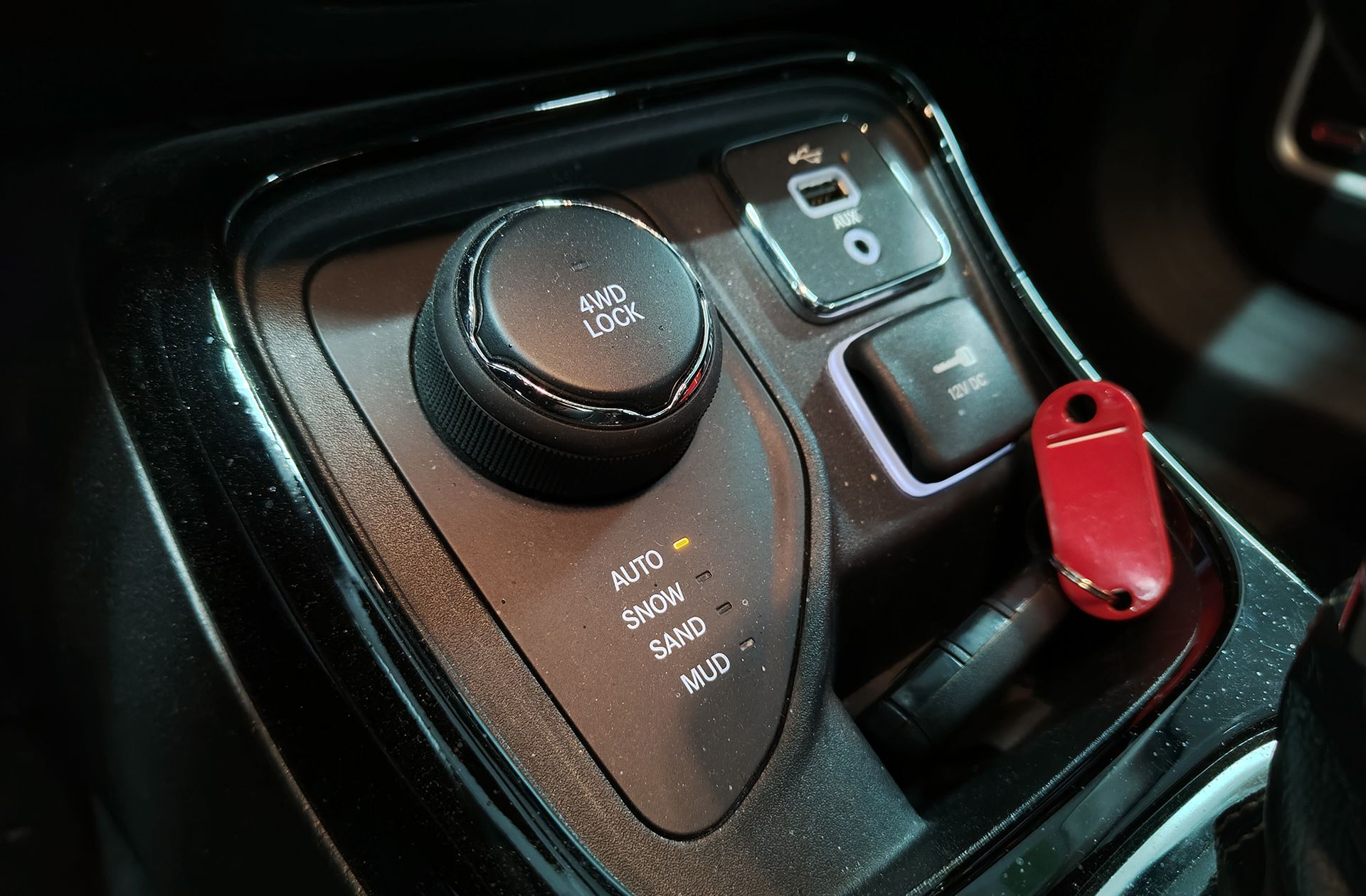 Jeep Compass 2.0 MultiJet Limited 4x4 AD - foto 31
