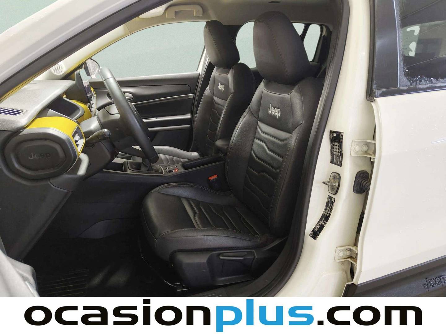 Foto Jeep Avenger Jeep Avenger 1.2 G Summit 74 kW (100 CV)