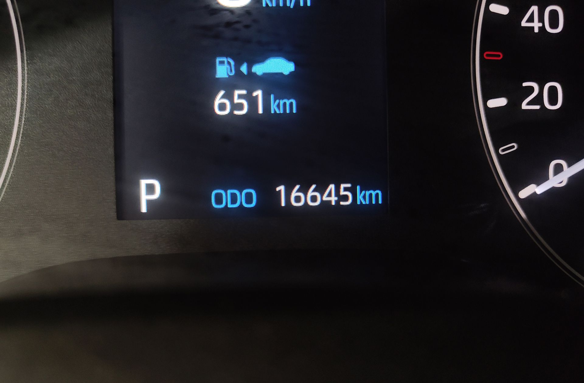 Toyota Yaris 120H Active Plus - foto 9
