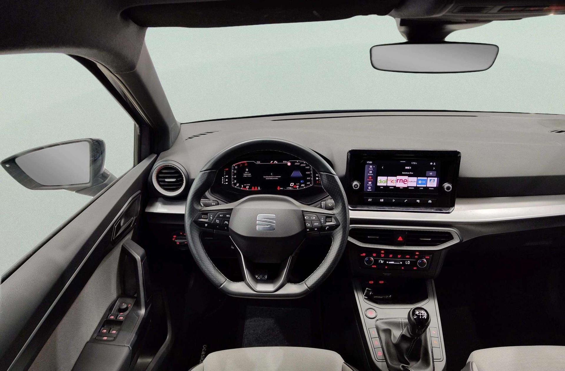 SEAT Arona 1.0 TSI FR - foto 24