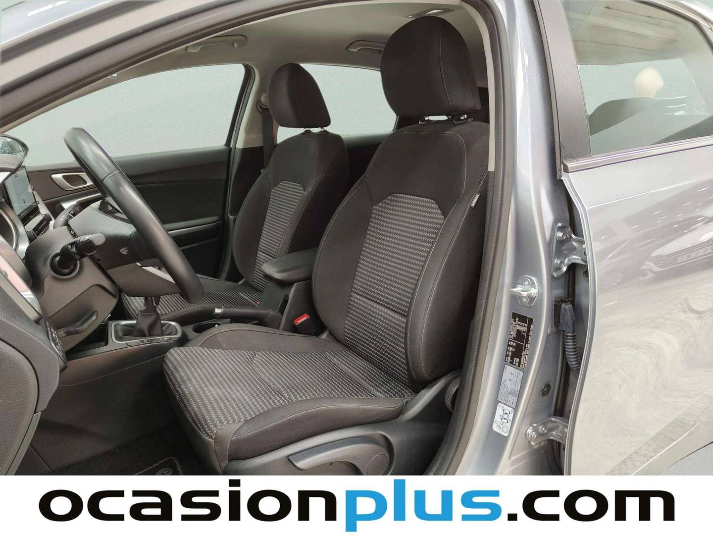 Foto asientos delanteros KIA Ceed KIA Ceed 1.0 T-GDI Drive (100 CV)