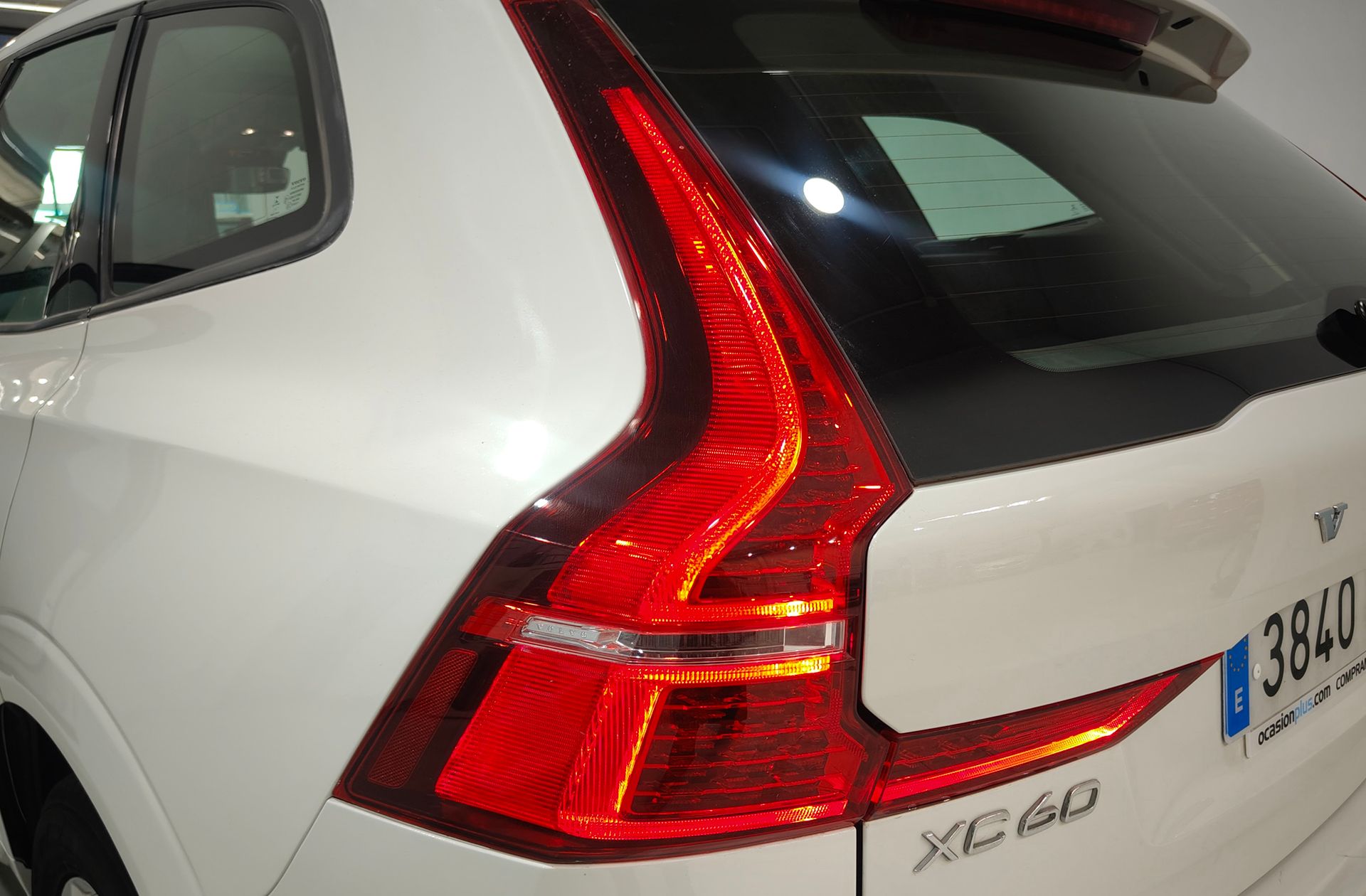 Volvo XC60 D4 Momentum - foto 20