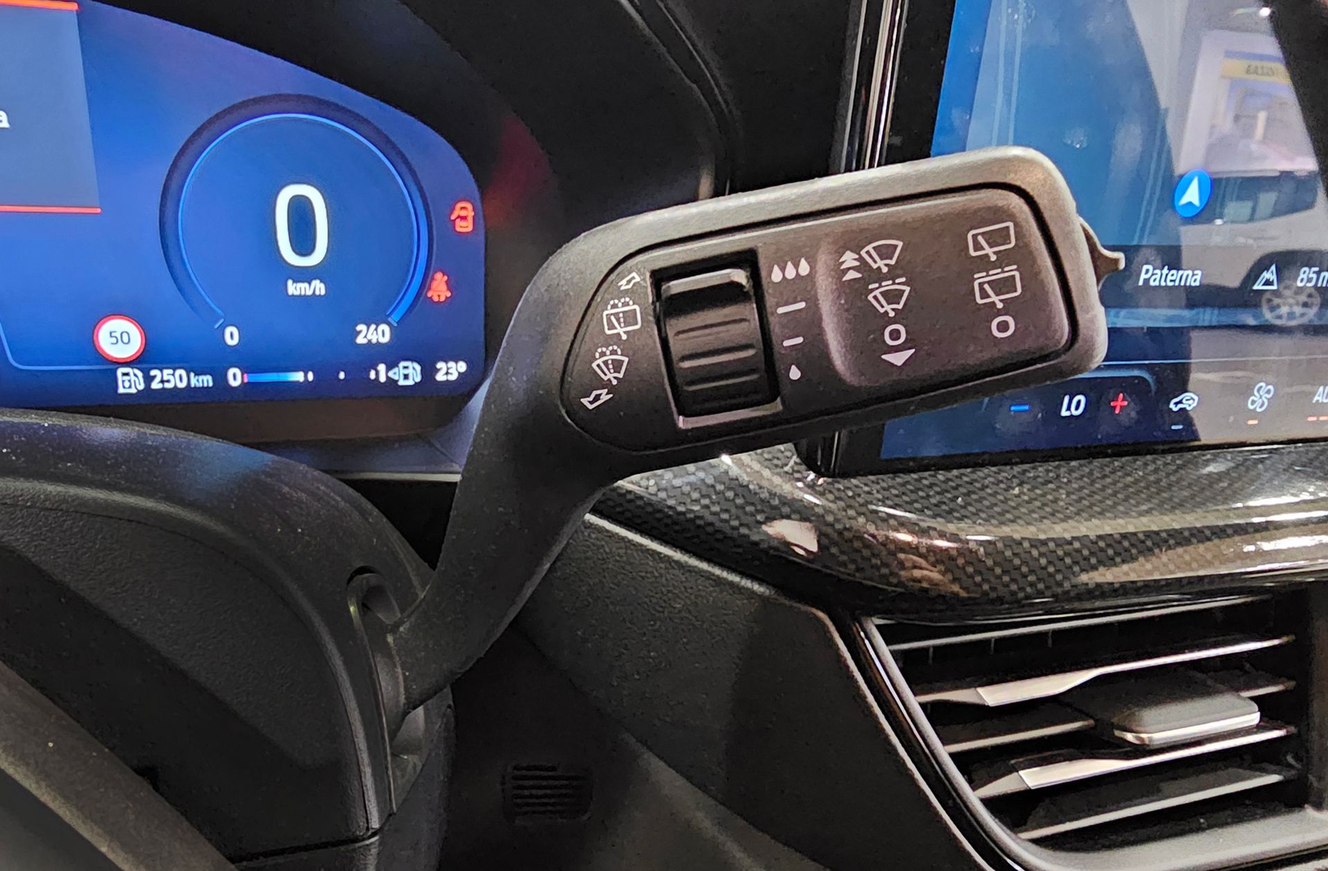 Ford Focus 1.0 EcoBoost MHEV ST-Line - foto 29