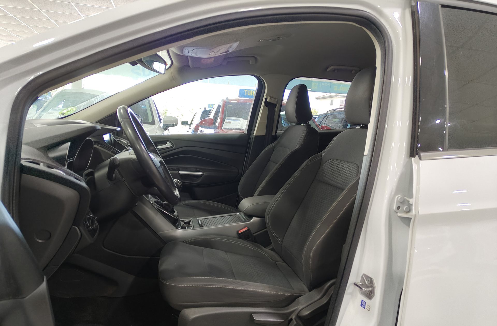 Ford Kuga 1.5 TDCi Titanium 4x2 - foto 10