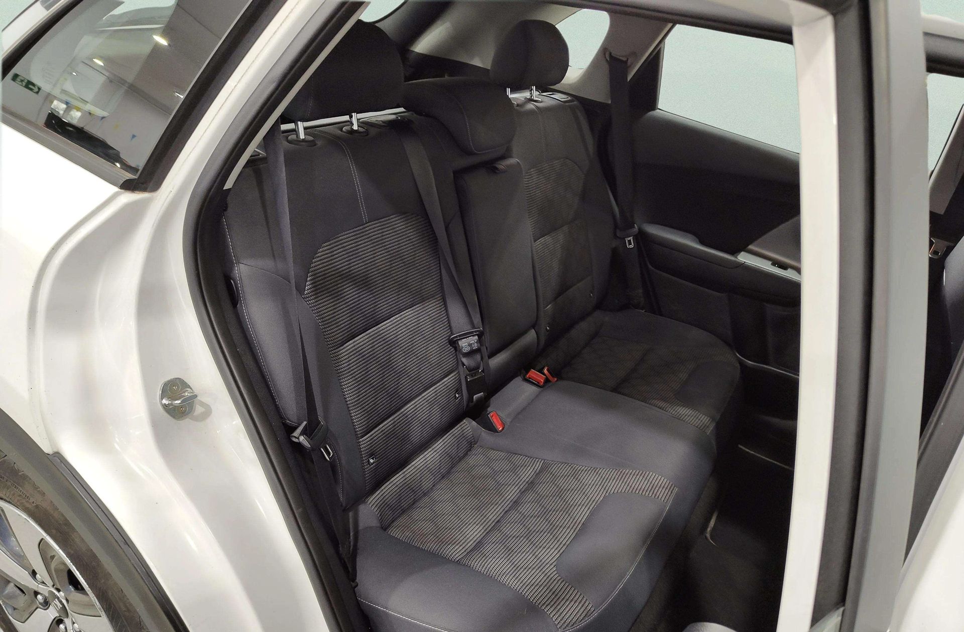 Kia Niro 1.6 GDi PHEV Híbrido Drive - foto 18