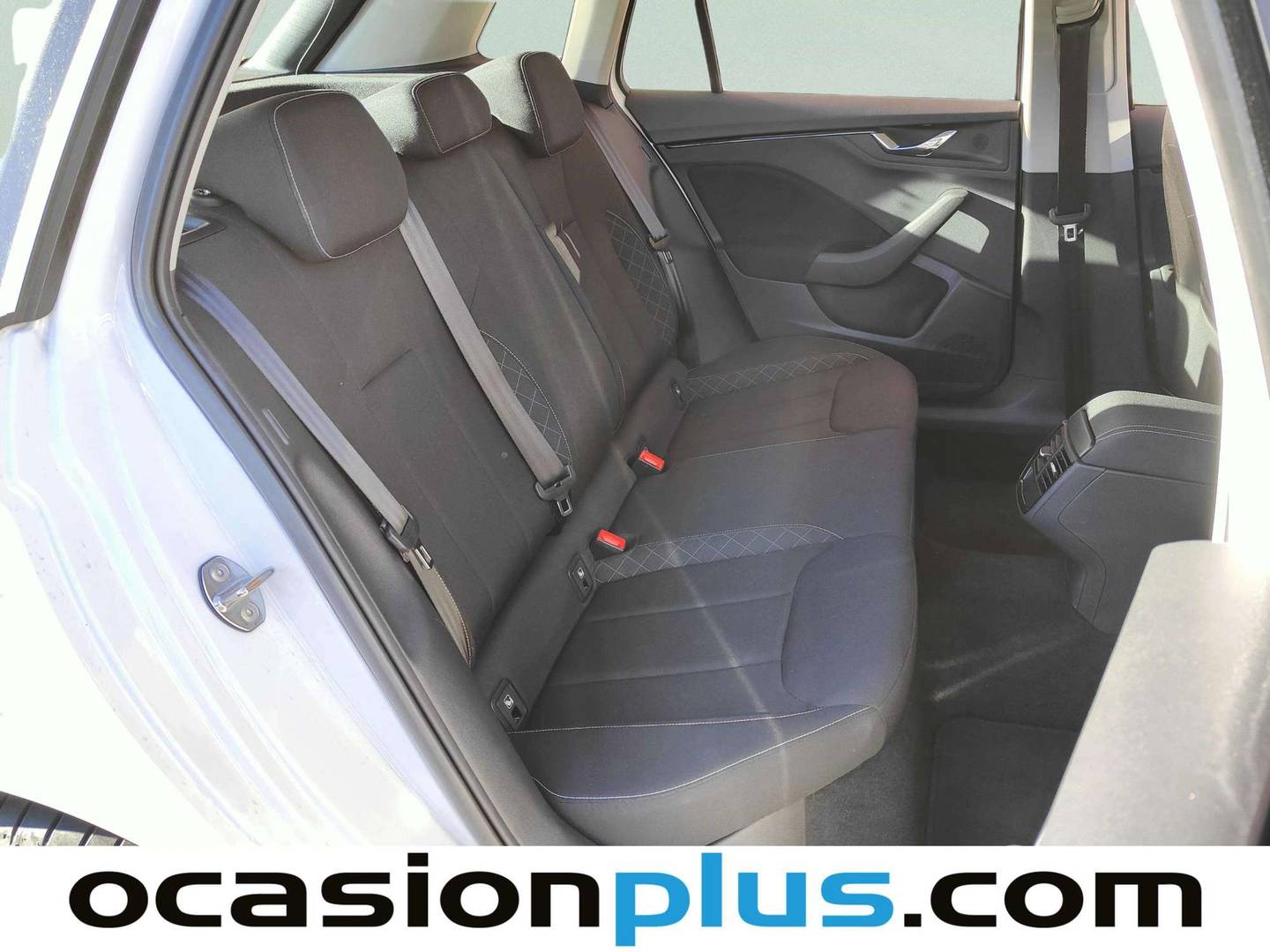 Foto Skoda Kamiq Skoda Kamiq 1.0 TSI Ambition DSG (110 CV)