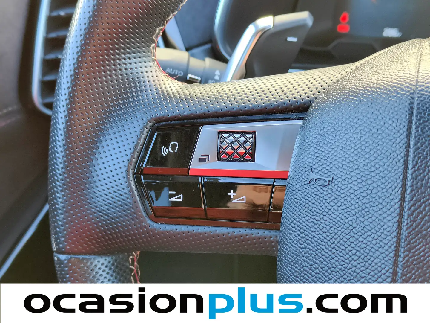 Foto DS DS 7 Crossback DS DS7 Crossback PureTech 180 Performance Line Auto (180 CV)