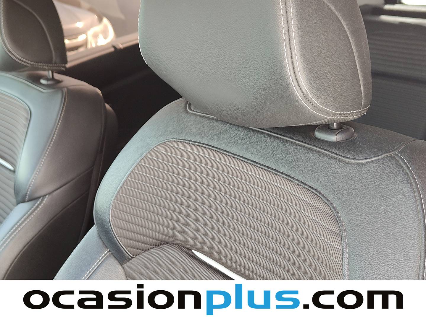 Extras y acabados del Renault Scénic Renault Scenic Zen TCe (140 CV) GPF EDC