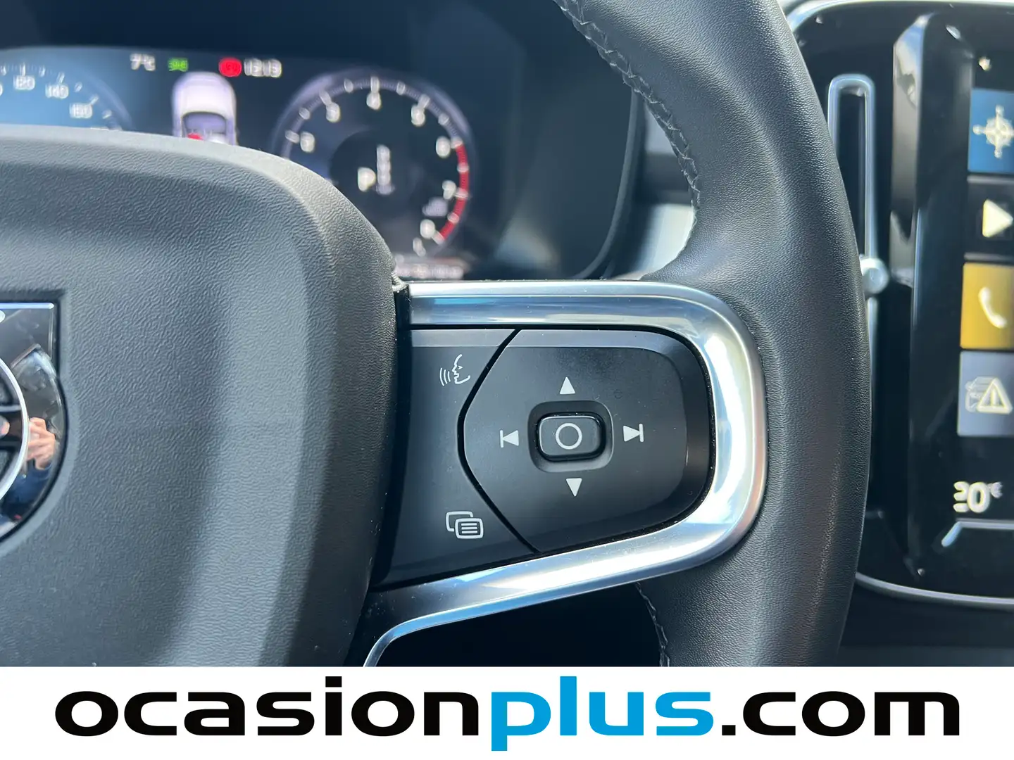 Foto Volvo XC40 Volvo XC40 T3 Momentum Pro Auto (163 CV)